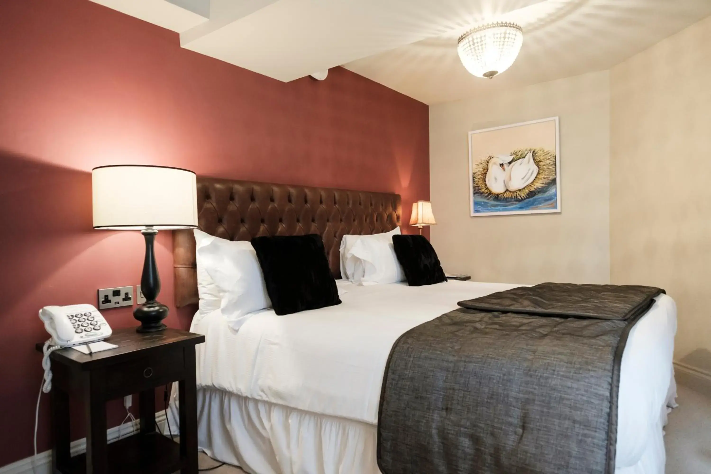 King Room - Disability Access in The White Swan Hotel King Room - Disability Access in The White Swan Hotel