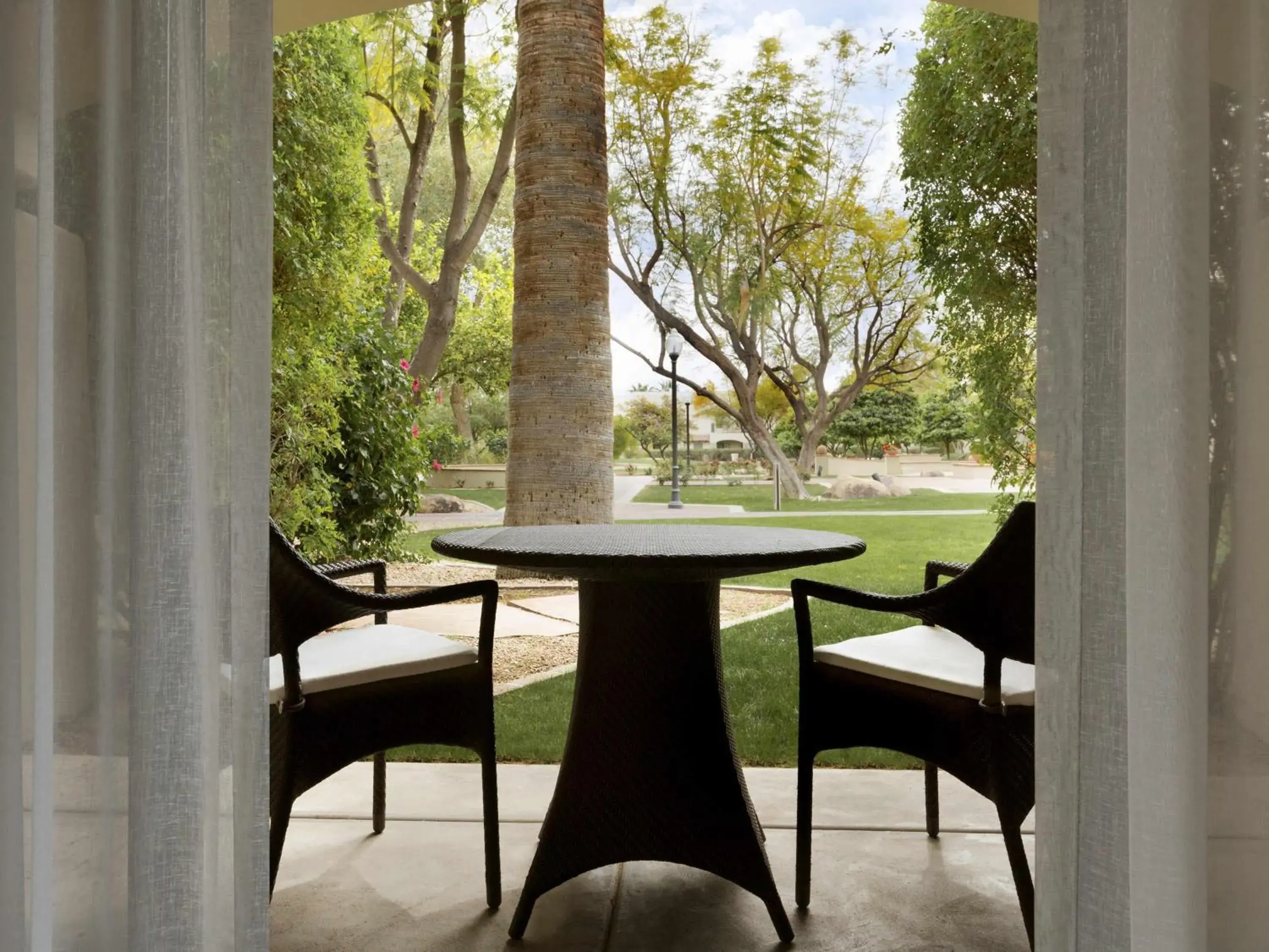 Fairmont King Room with Roll-In Shower and Patio or Balcony - Mobility Accessible in Fairmont Scottsdale Princess Fairmont King Room with Roll-In Shower and Patio or Balcony - Mobility Accessible in Fairmont Scottsdale Princess