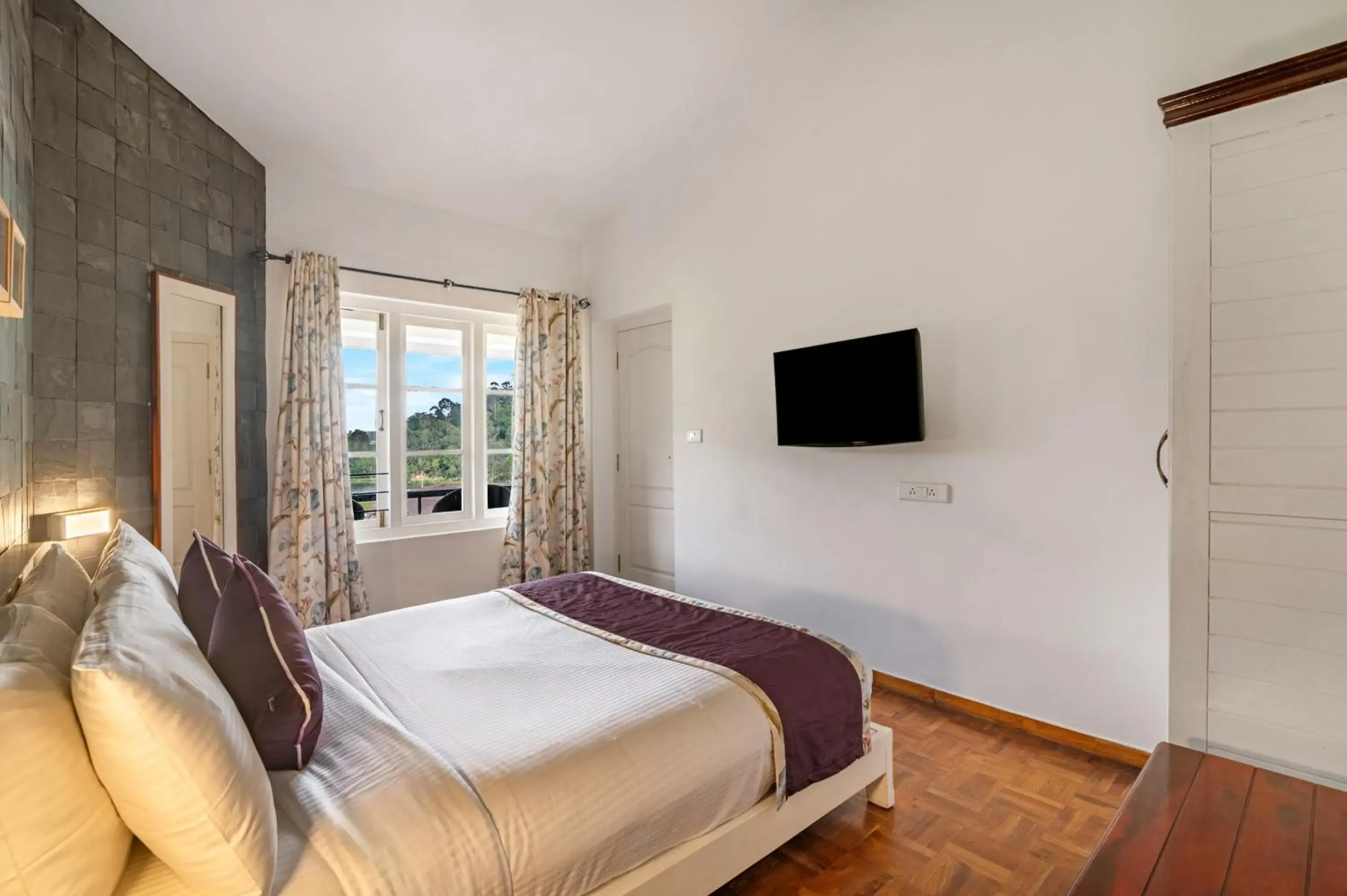 2 Bed Room Suite with Balcony and Lake View in Sterling Kodai Lake 2 Bed Room Suite with Balcony and Lake View in Sterling Kodai Lake