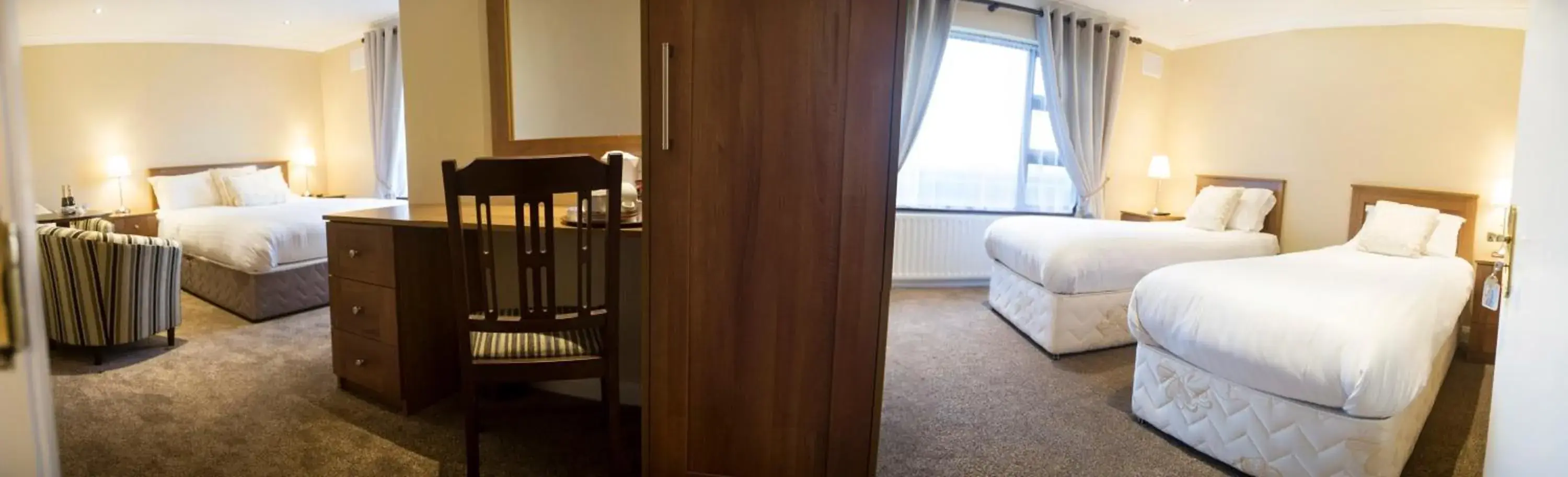 Quadruple Room in Hillview House Quadruple Room in Hillview House