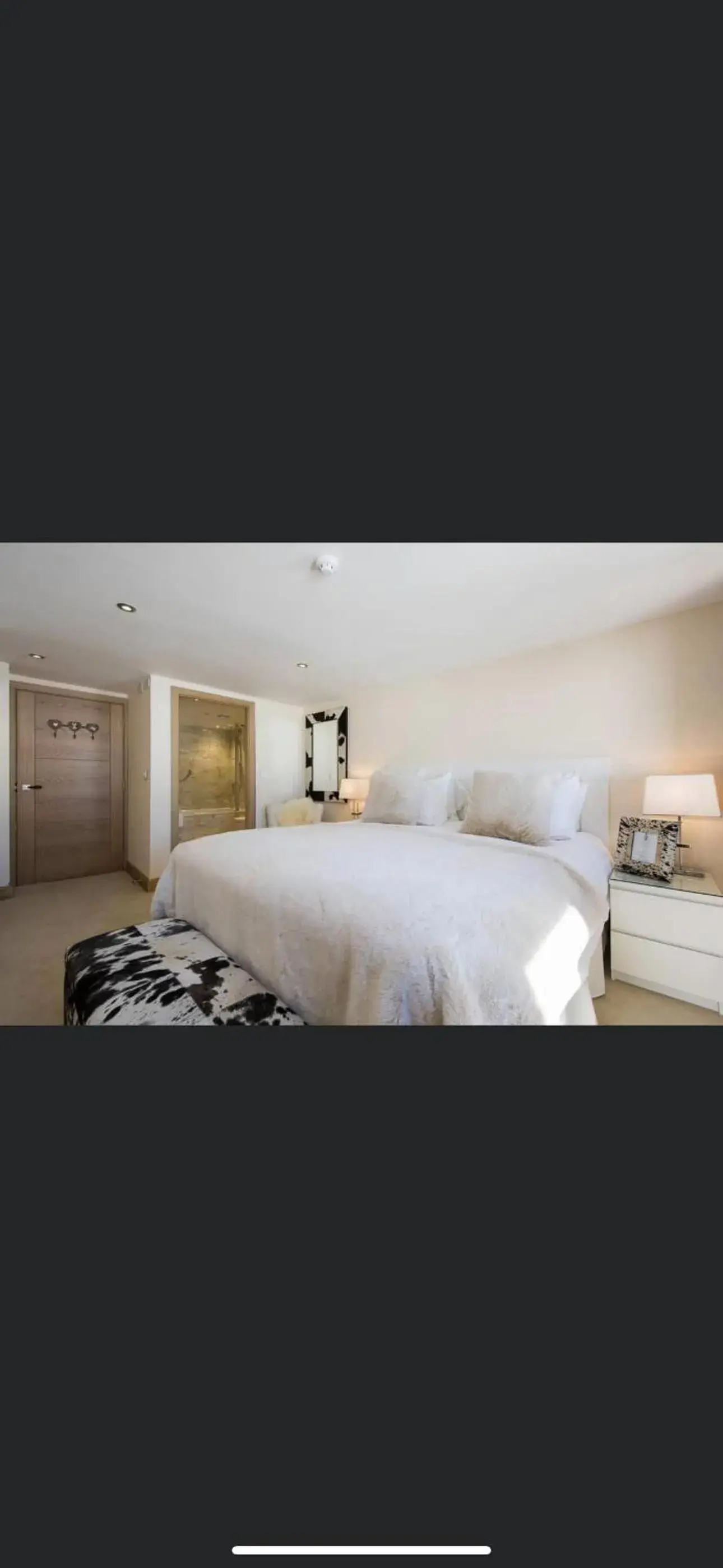 Deluxe Double Room (2 Adults + 1 Child) in Hotel du Lac Deluxe Double Room (2 Adults + 1 Child) in Hotel du Lac