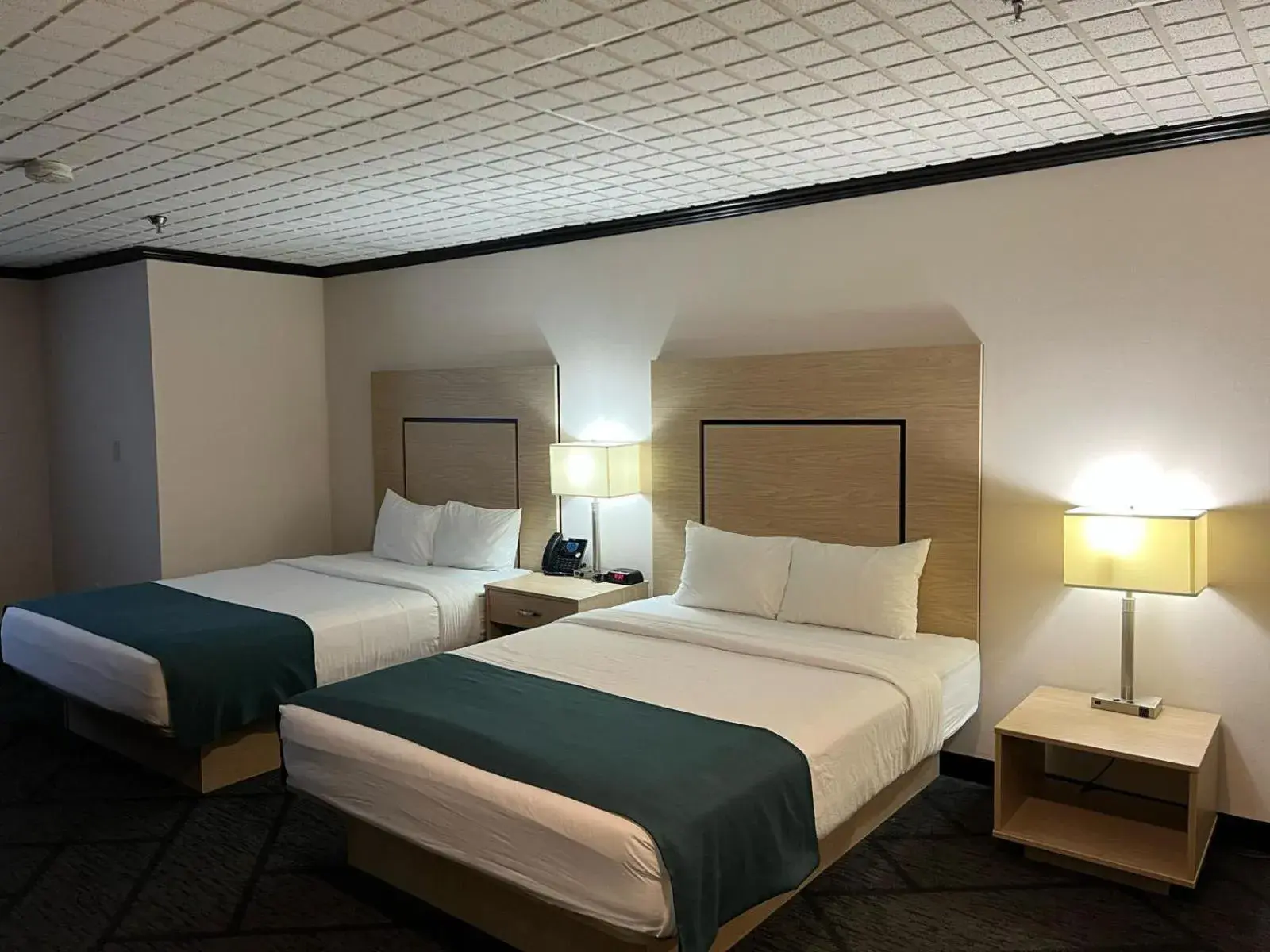 Studio Suite with Two Queen Beds - Non-Smoking in Sternwheeler Hotel & Conference Centre, Trademark by Wyndham Studio Suite with Two Queen Beds - Non-Smoking in Sternwheeler Hotel & Conference Centre, Trademark by Wyndham