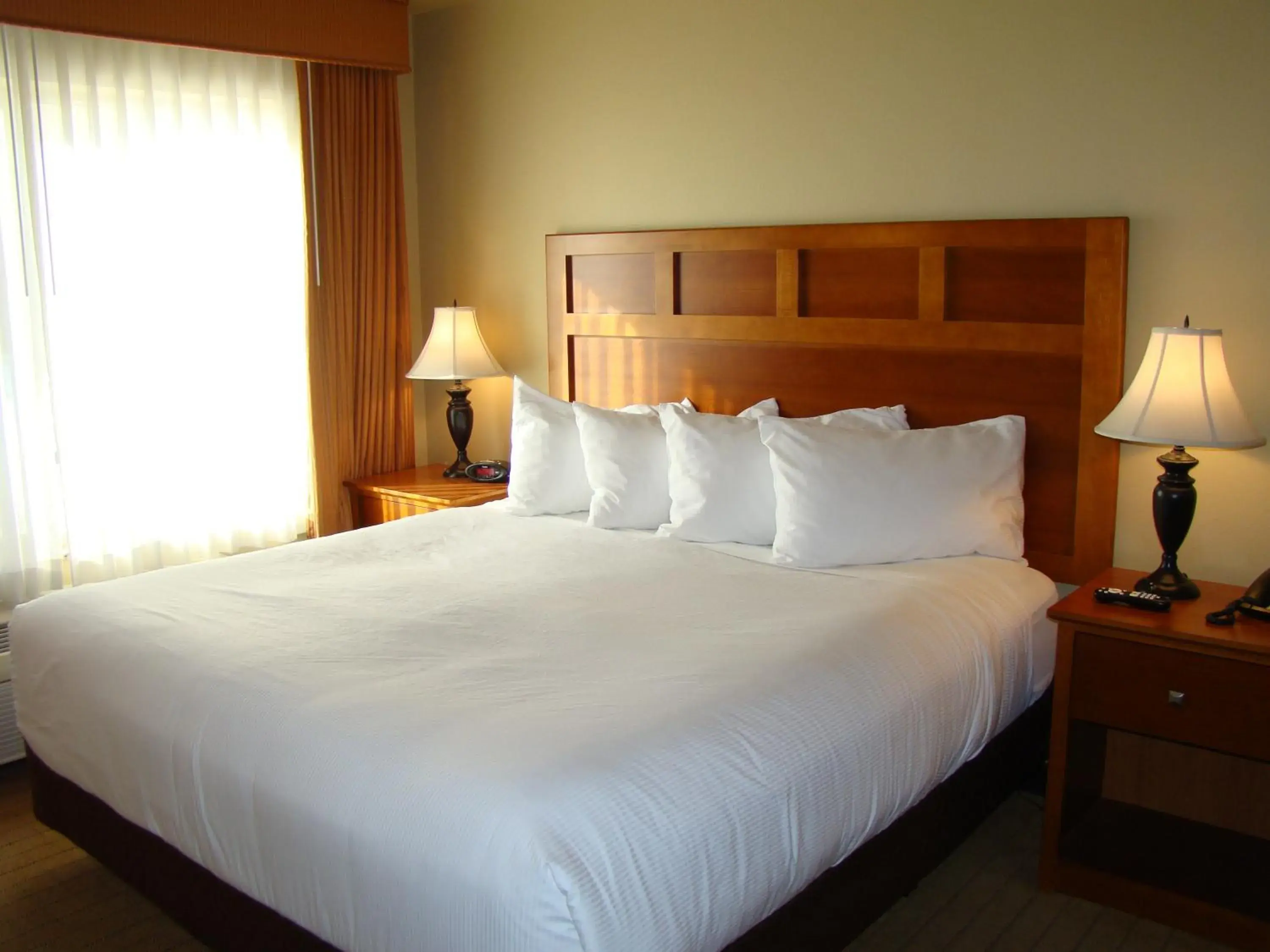 King Suite in StoneCreek Lodge King Suite in StoneCreek Lodge