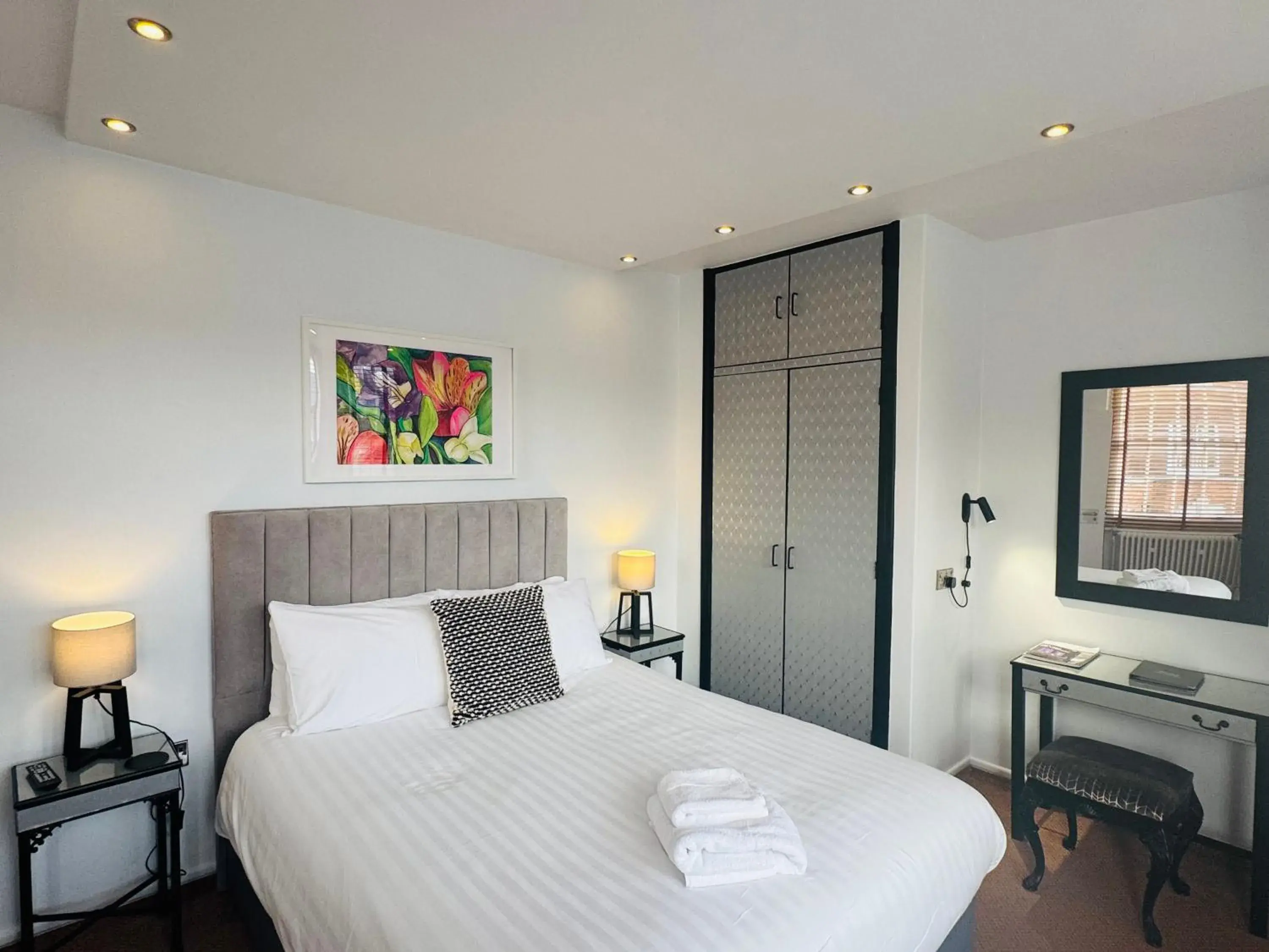 Two-Bedroom Apartment in Charlotte House Hotel Two-Bedroom Apartment in Charlotte House Hotel