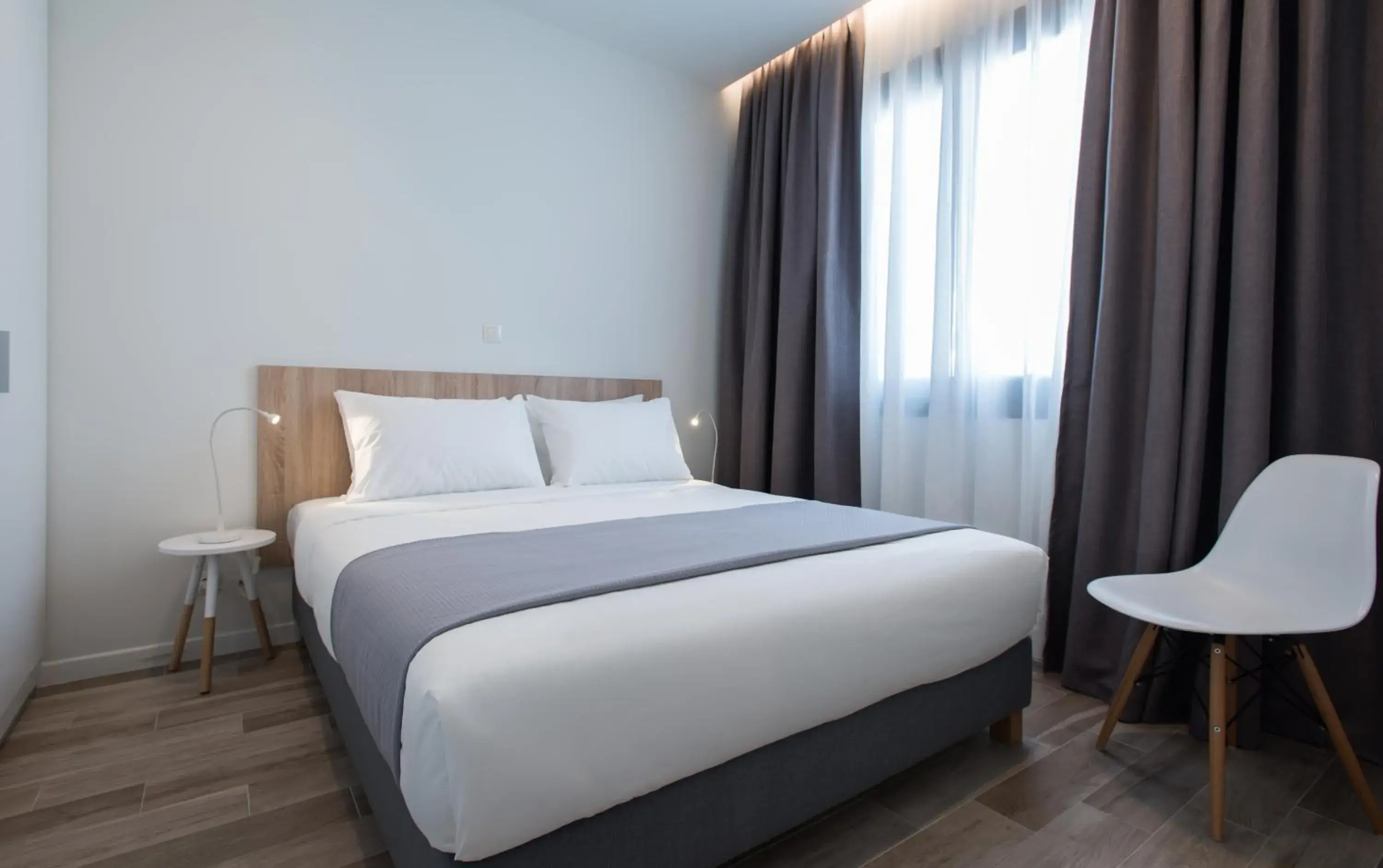 One-Bedroom Apartment in Spot Apart One-Bedroom Apartment in Spot Apart