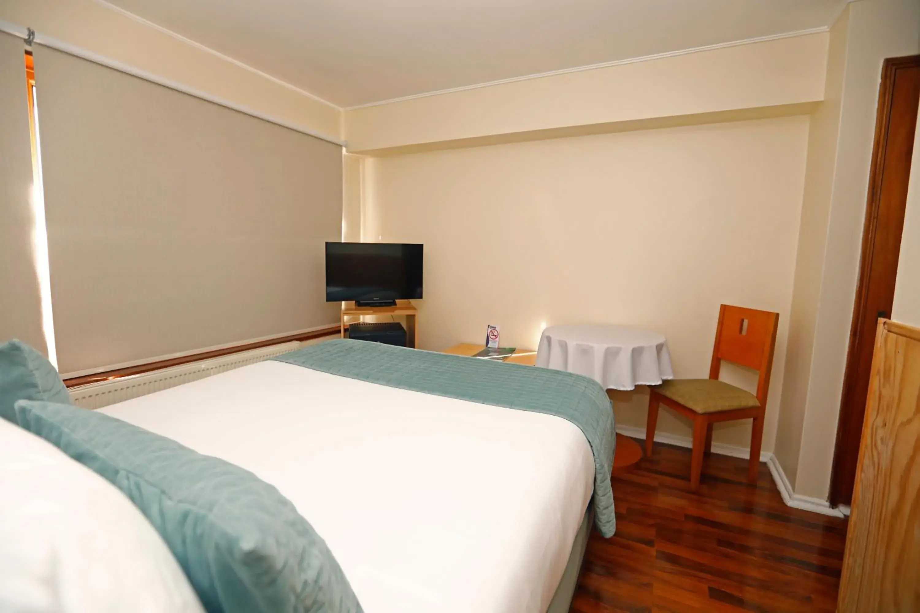 Standard Double Room in Gran Hotel Vicente Costanera Standard Double Room in Gran Hotel Vicente Costanera