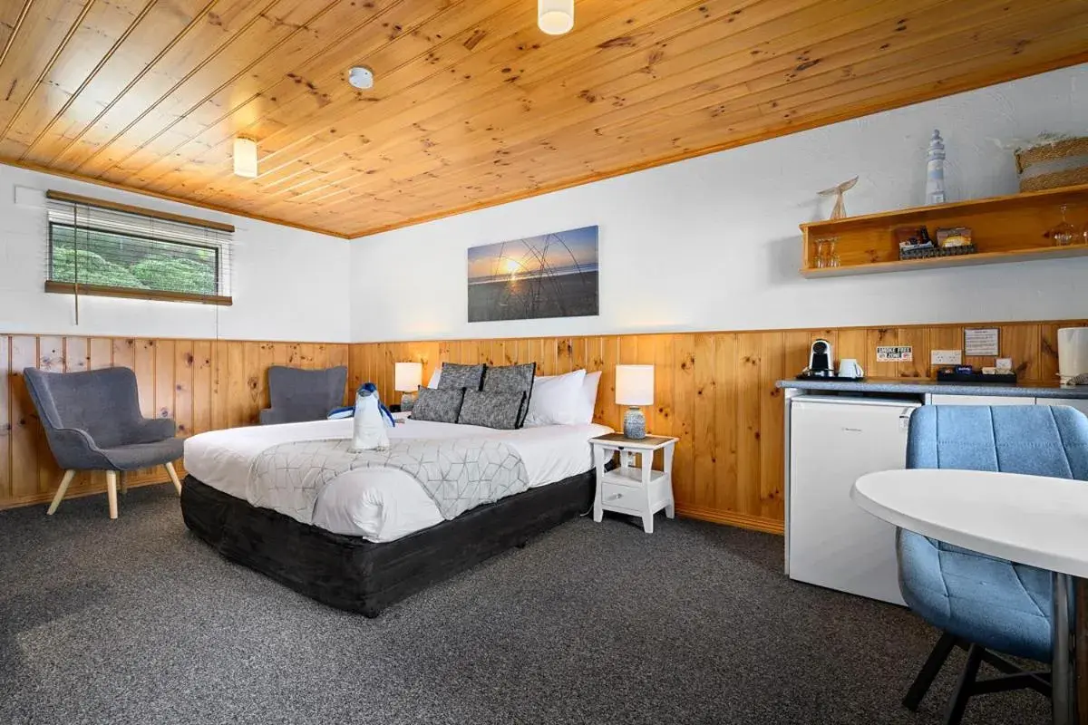 Double Room with Spa Bath and Seaview in Stanley Seaview Inn Double Room with Spa Bath and Seaview in Stanley Seaview Inn