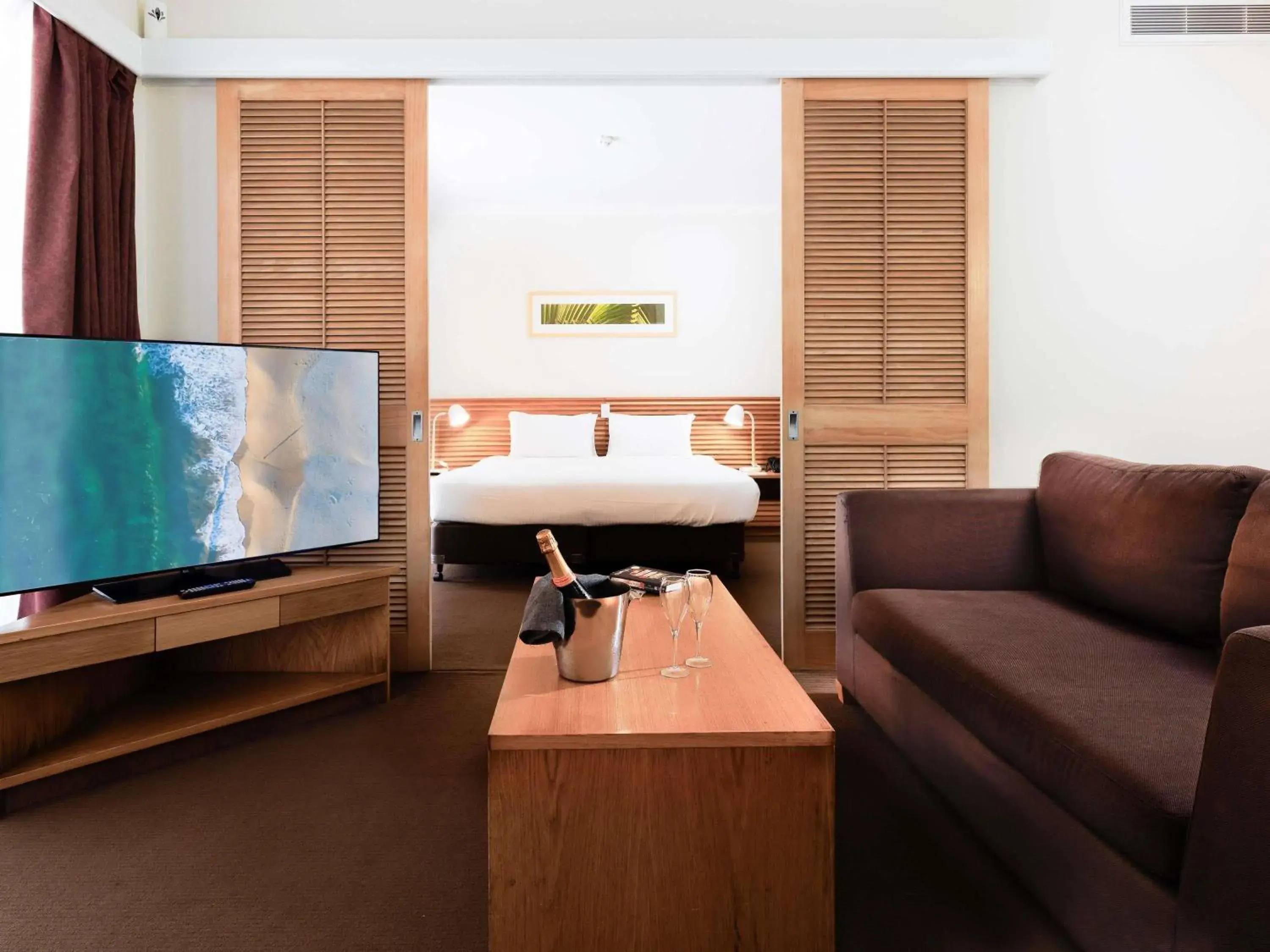 One-Bedroom Suite with View in Novotel Sunshine Coast Resort One-Bedroom Suite with View in Novotel Sunshine Coast Resort