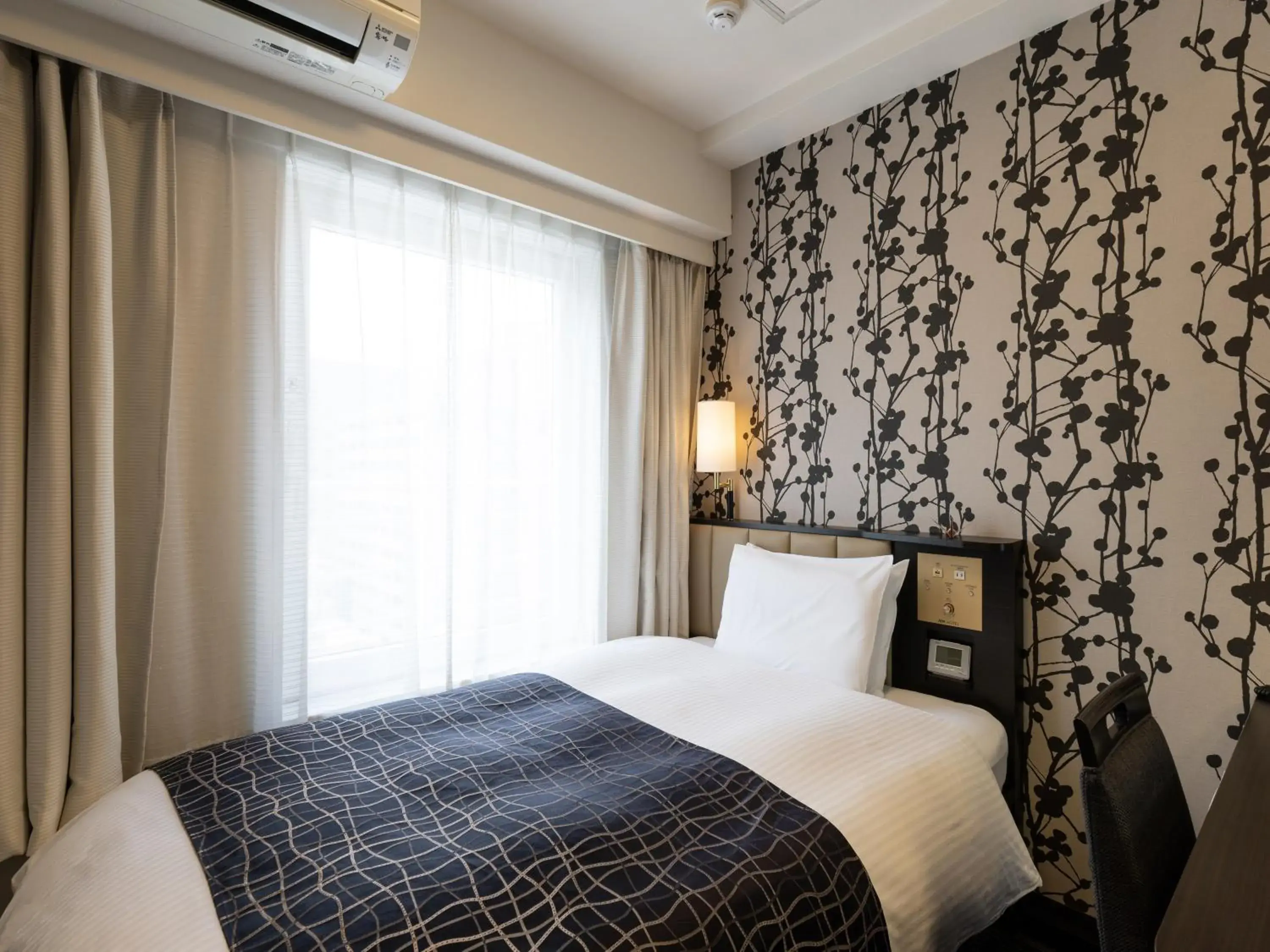 Single Room - Non-Smoking in APA Hotel Kobe Sannomiya Single Room - Non-Smoking in APA Hotel Kobe Sannomiya