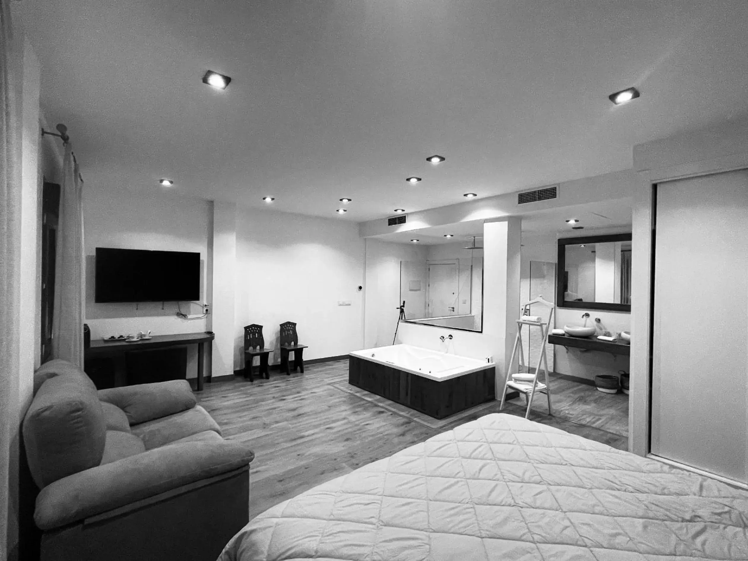 Superior Suite - single occupancy in Villa Xarahiz Superior Suite - single occupancy in Villa Xarahiz