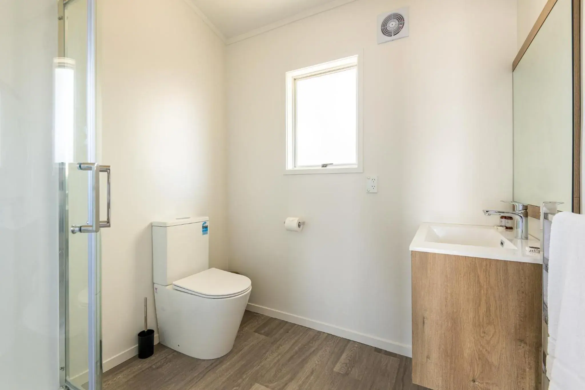 Executive Studio with Patio and Kitchen in Aurora City Suites Motel Executive Studio with Patio and Kitchen in Aurora City Suites Motel