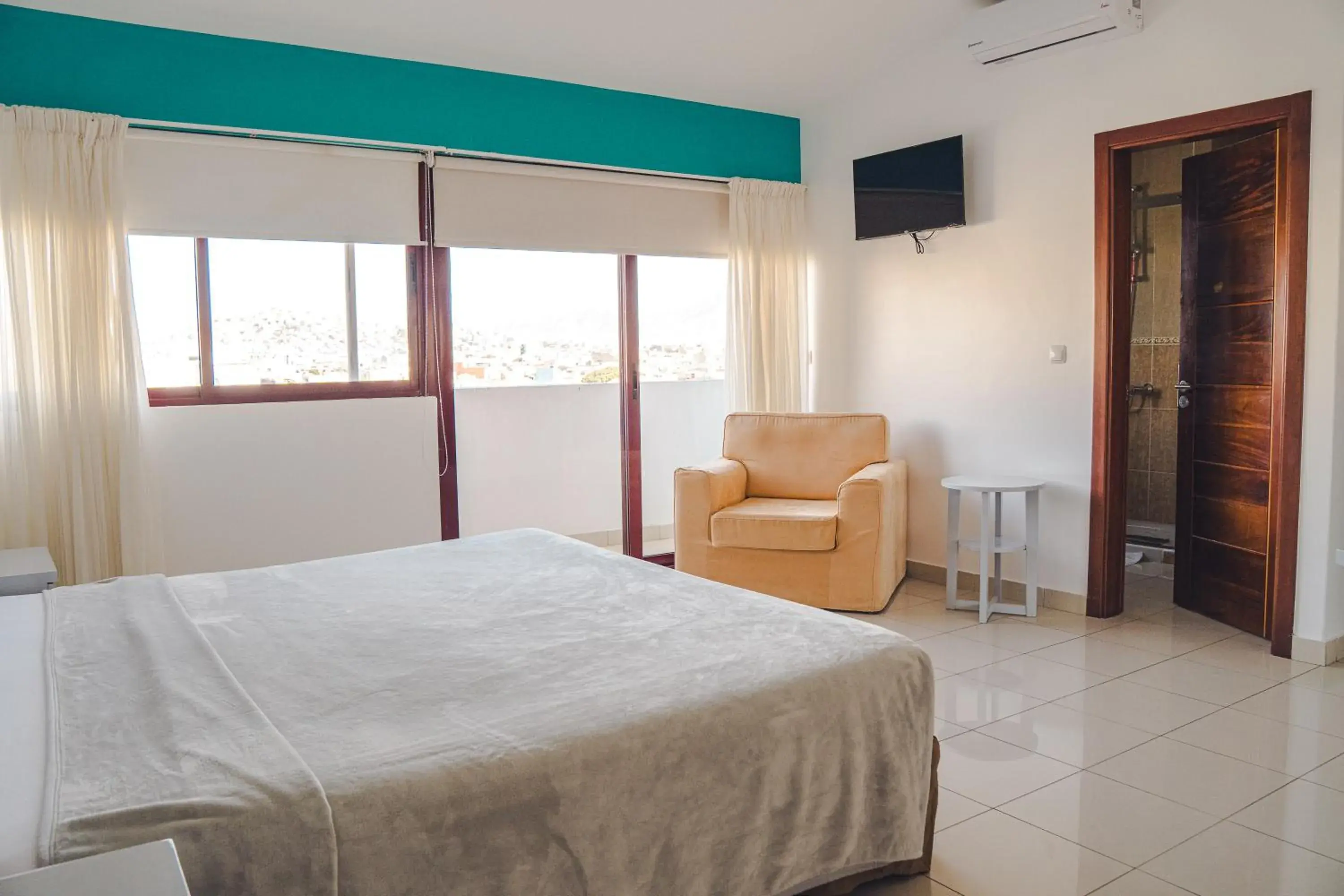 Suite (Adults) - single occupancy in Hotel LIVVO Don Paco Suite (Adults) - single occupancy in Hotel LIVVO Don Paco