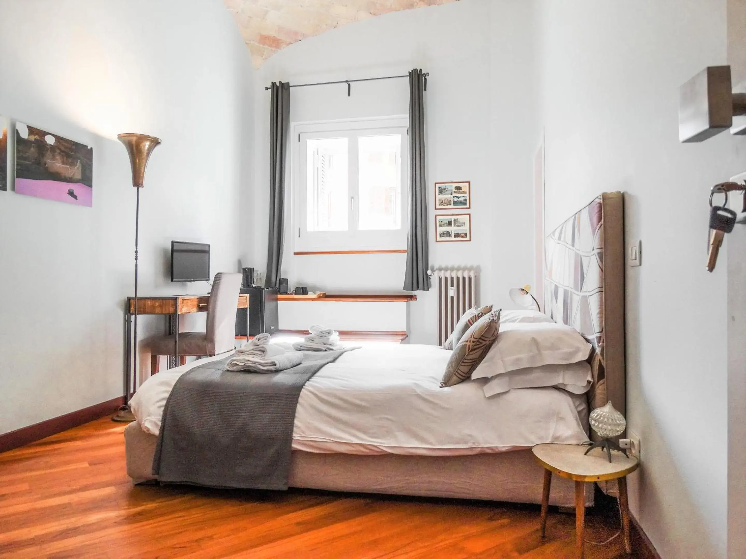 Comfort Double Room in Mecenate Rooms Comfort Double Room in Mecenate Rooms