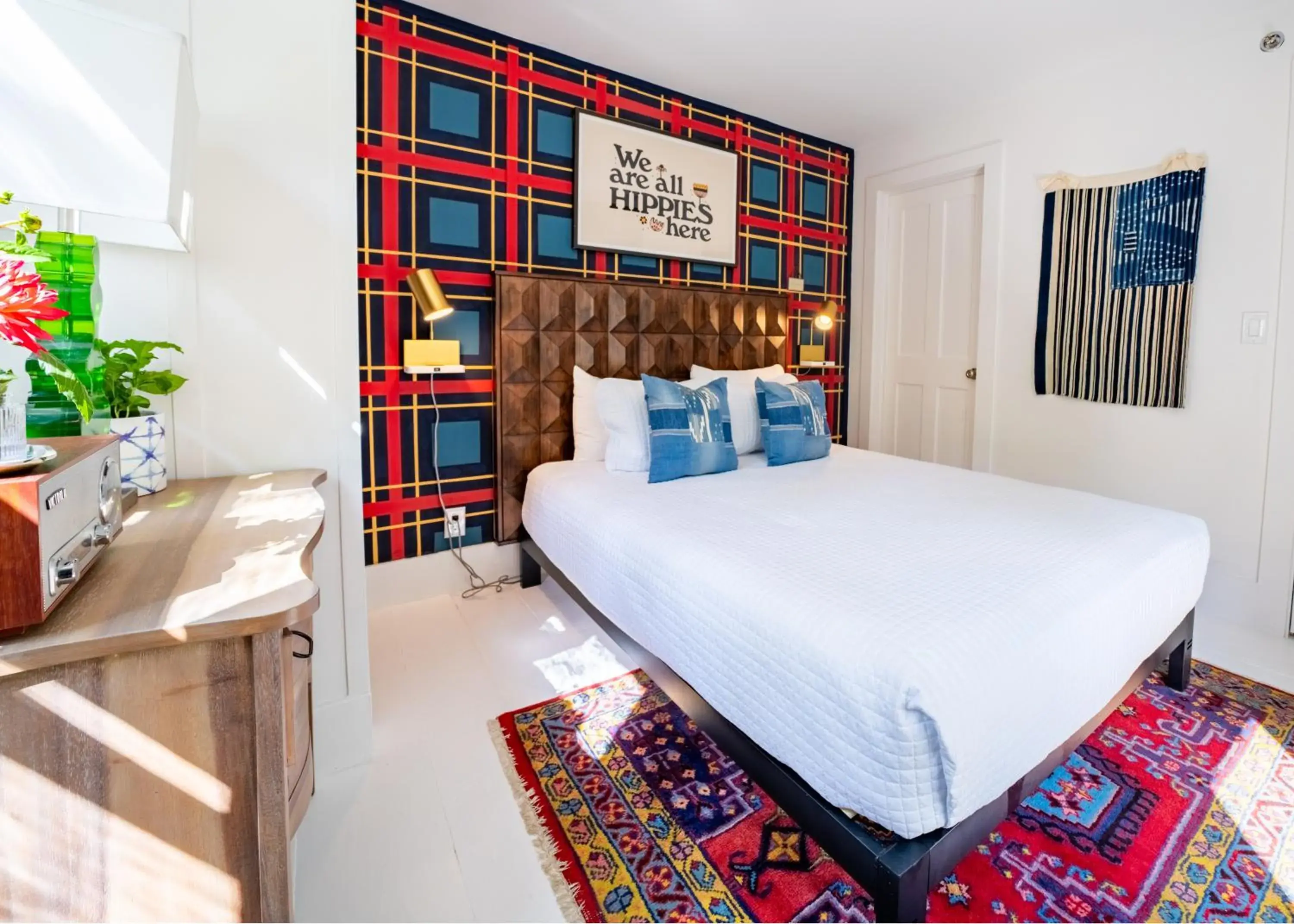 Standard Queen Room in Twin Gables of Woodstock Standard Queen Room in Twin Gables of Woodstock