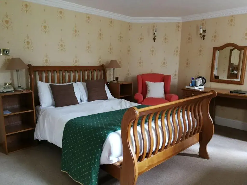 Double Room in Chiseldon House Hotel Double Room in Chiseldon House Hotel