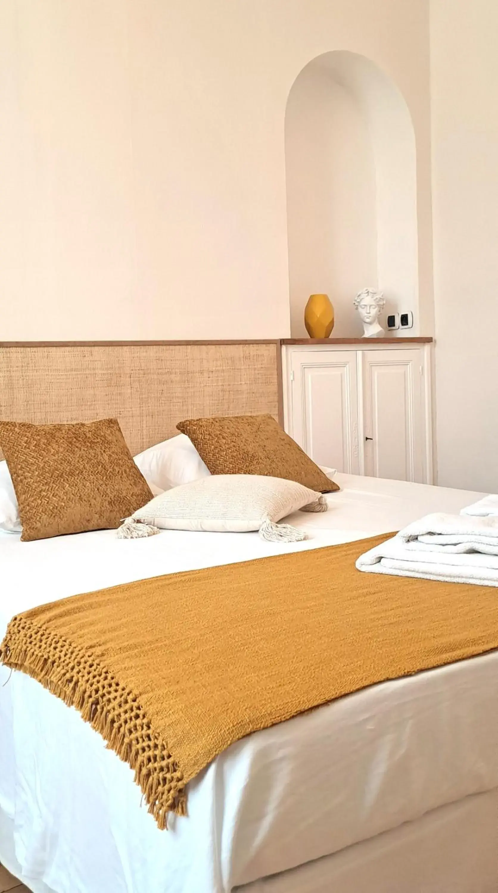 Double Room - single occupancy in L'Angély - Chambres d'Hôtes Double Room - single occupancy in L'Angély - Chambres d'Hôtes