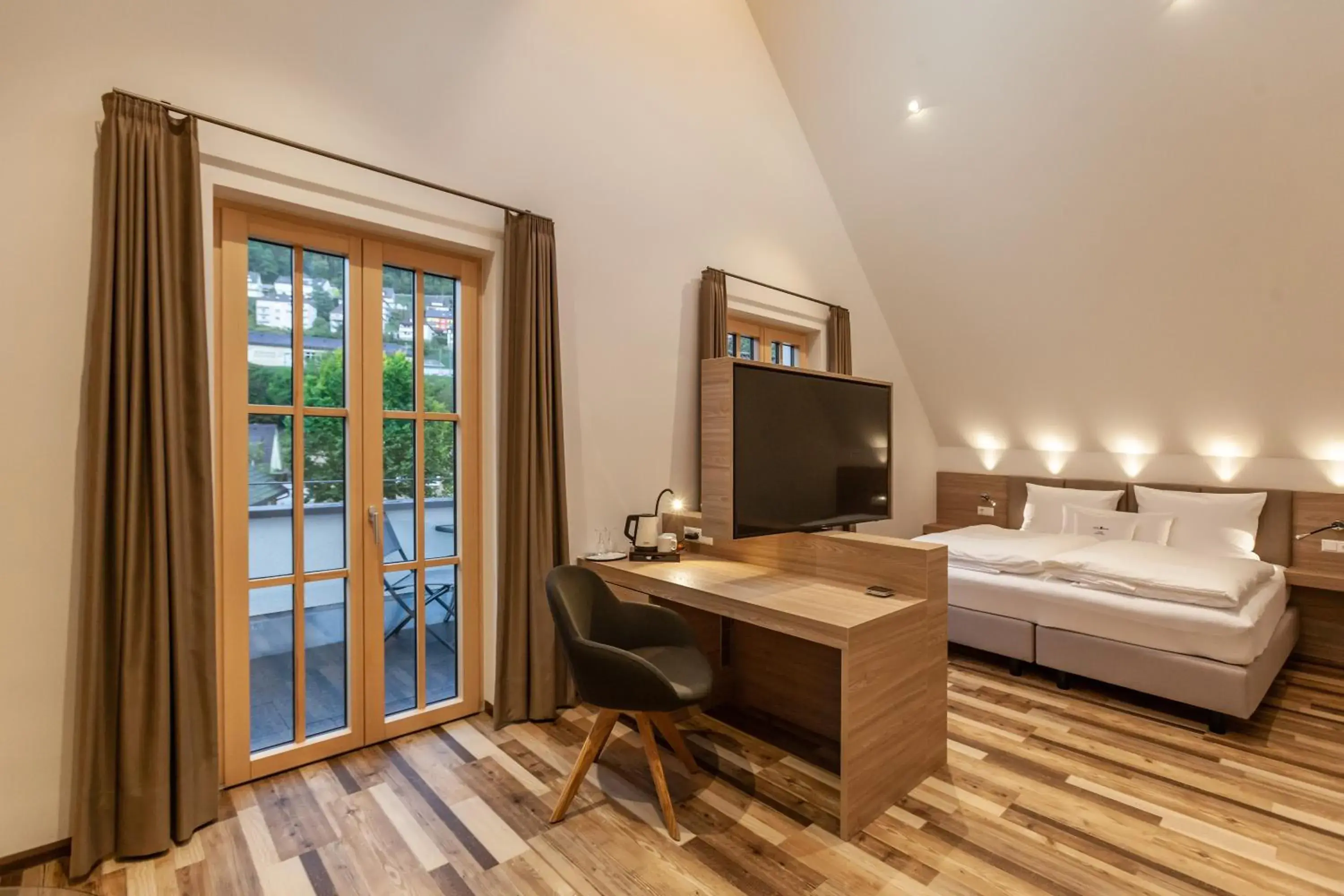 Suite with Balcony in Hotelmyhome Suite with Balcony in Hotelmyhome