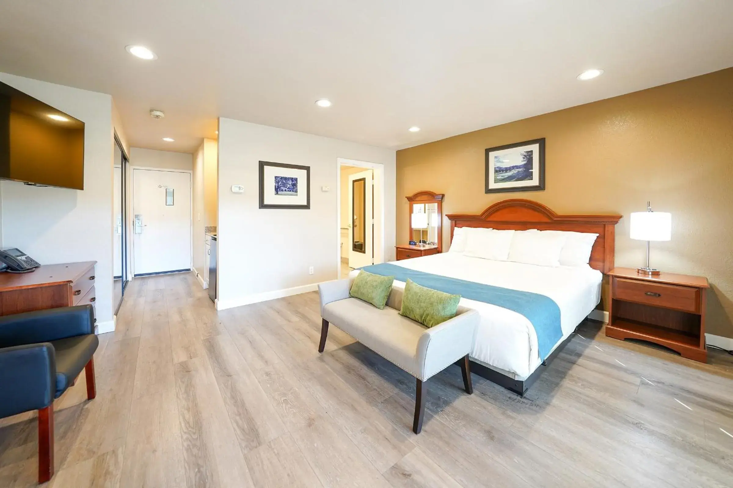 Single Room - Disability Access in San Vicente Golf Resort Single Room - Disability Access in San Vicente Golf Resort