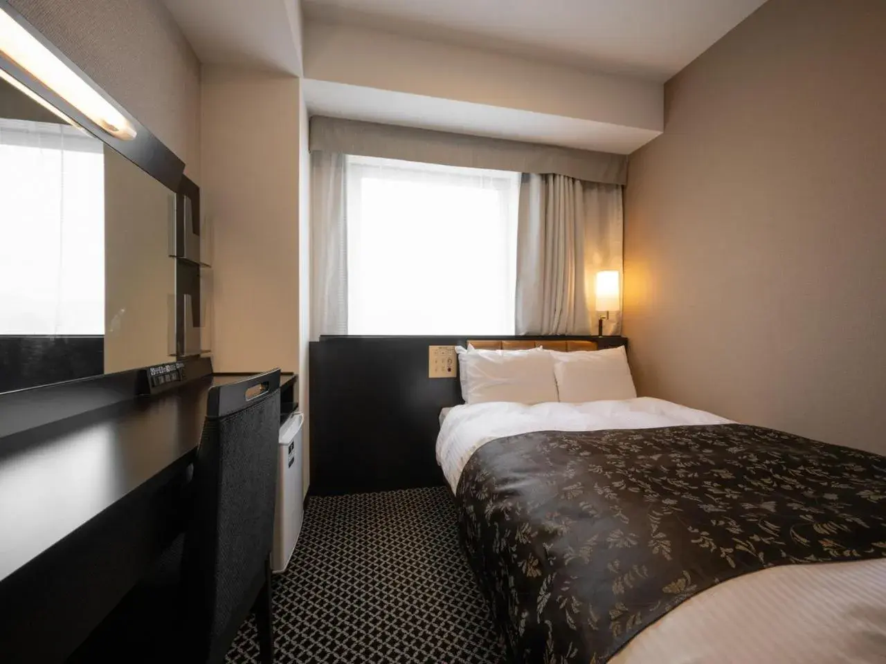 Double Room - Smoking in APA Hotel Fukui Katamachi Double Room - Smoking in APA Hotel Fukui Katamachi