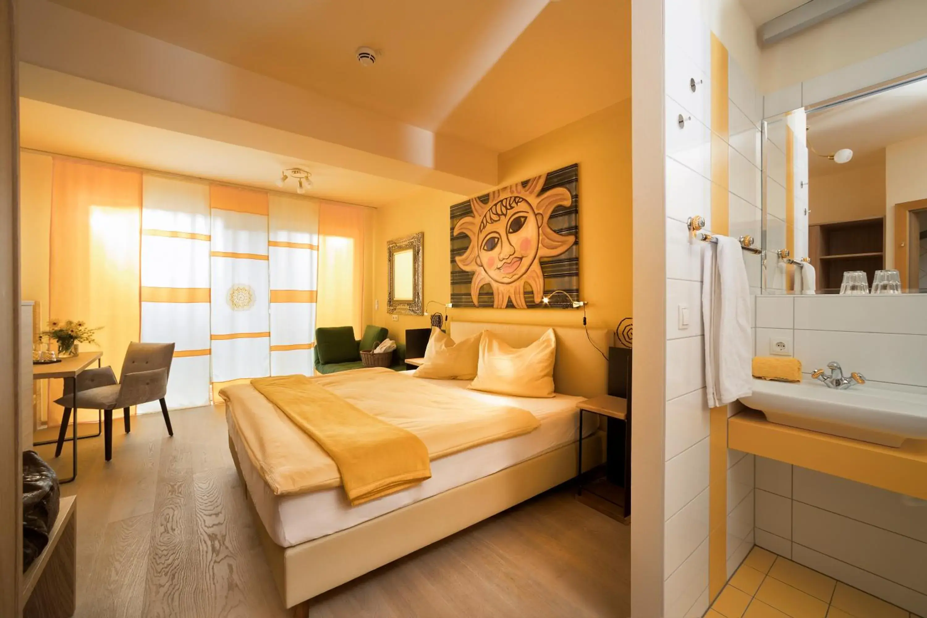 Double Room with Balcony - single occupancy in Malerwinkl Restaurant + Kunsthotel Double Room with Balcony - single occupancy in Malerwinkl Restaurant + Kunsthotel