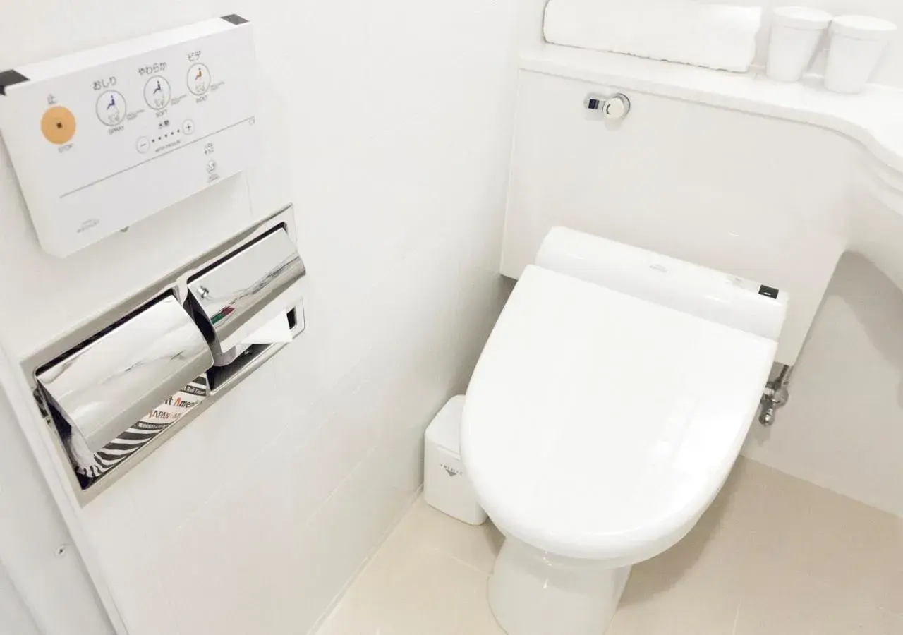 Single Room - Smoking in APA Hotel Marugame Ekimae Odori Single Room - Smoking in APA Hotel Marugame Ekimae Odori