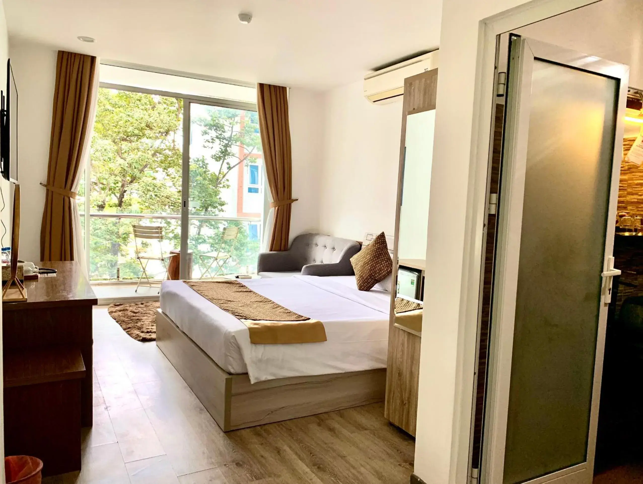 Deluxe Double Room with Balcony in The Umi Hotel Deluxe Double Room with Balcony in The Umi Hotel