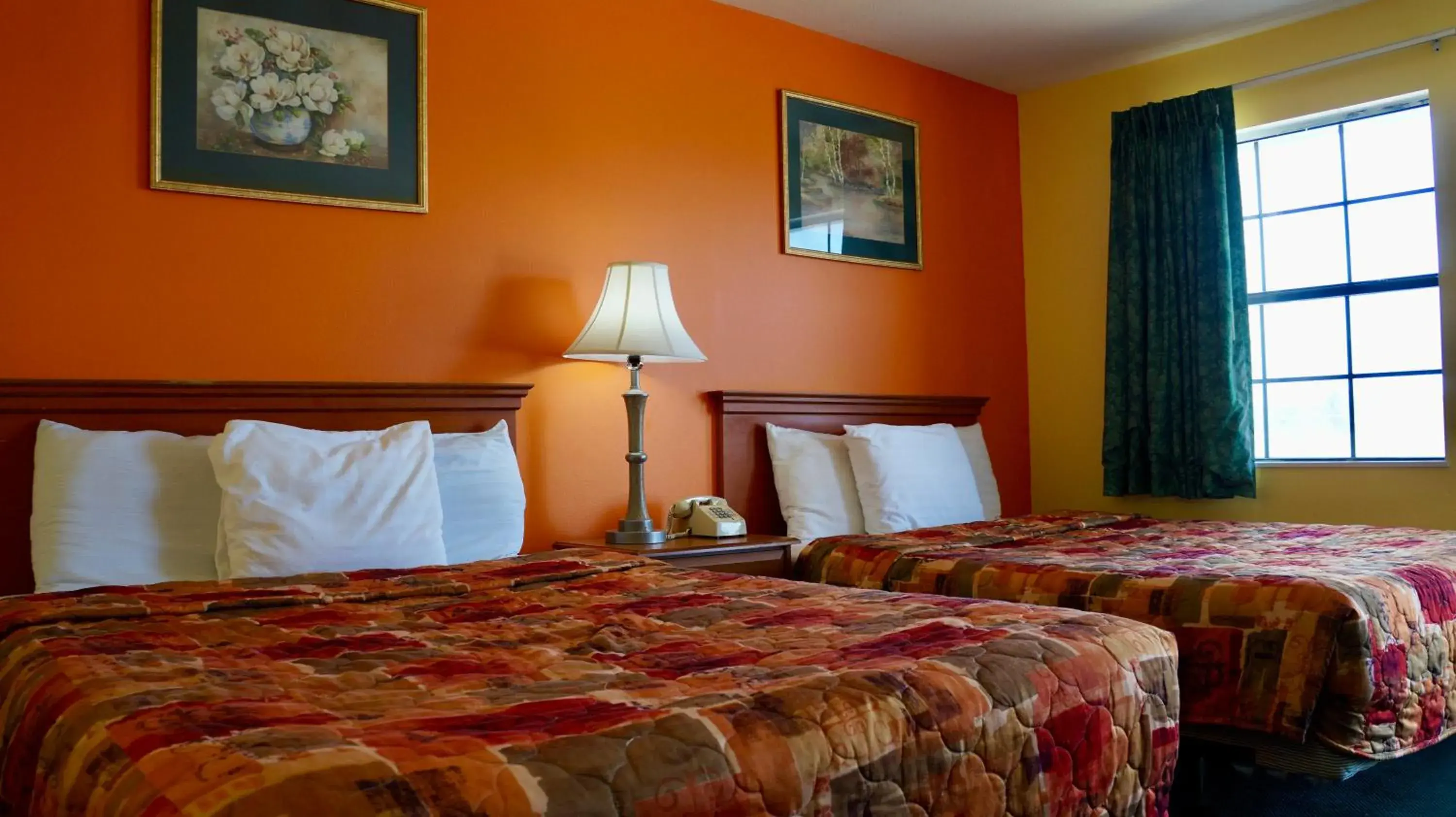 Double Room with Two Double Beds - Non-Smoking in American Inn of Kinder Double Room with Two Double Beds - Non-Smoking in American Inn of Kinder