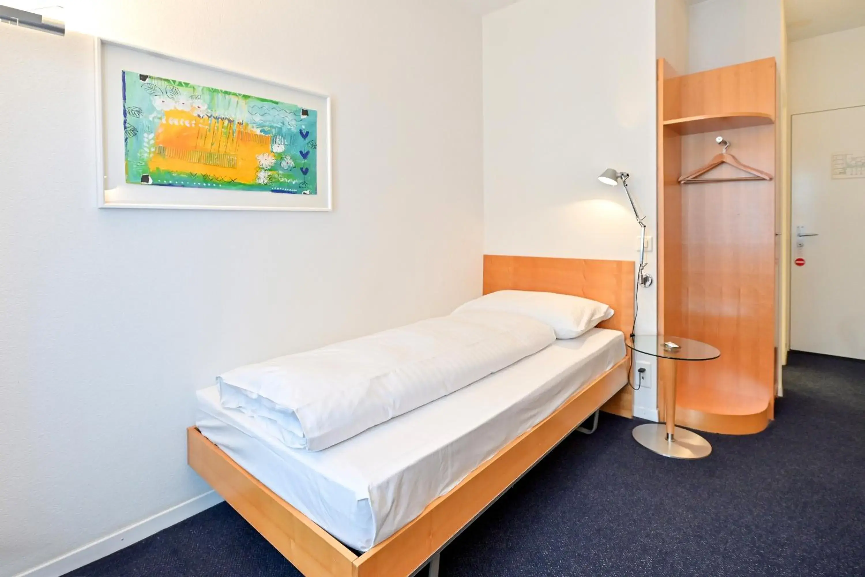 Classic Single Room - single occupancy in Hotel Zofingen Classic Single Room - single occupancy in Hotel Zofingen