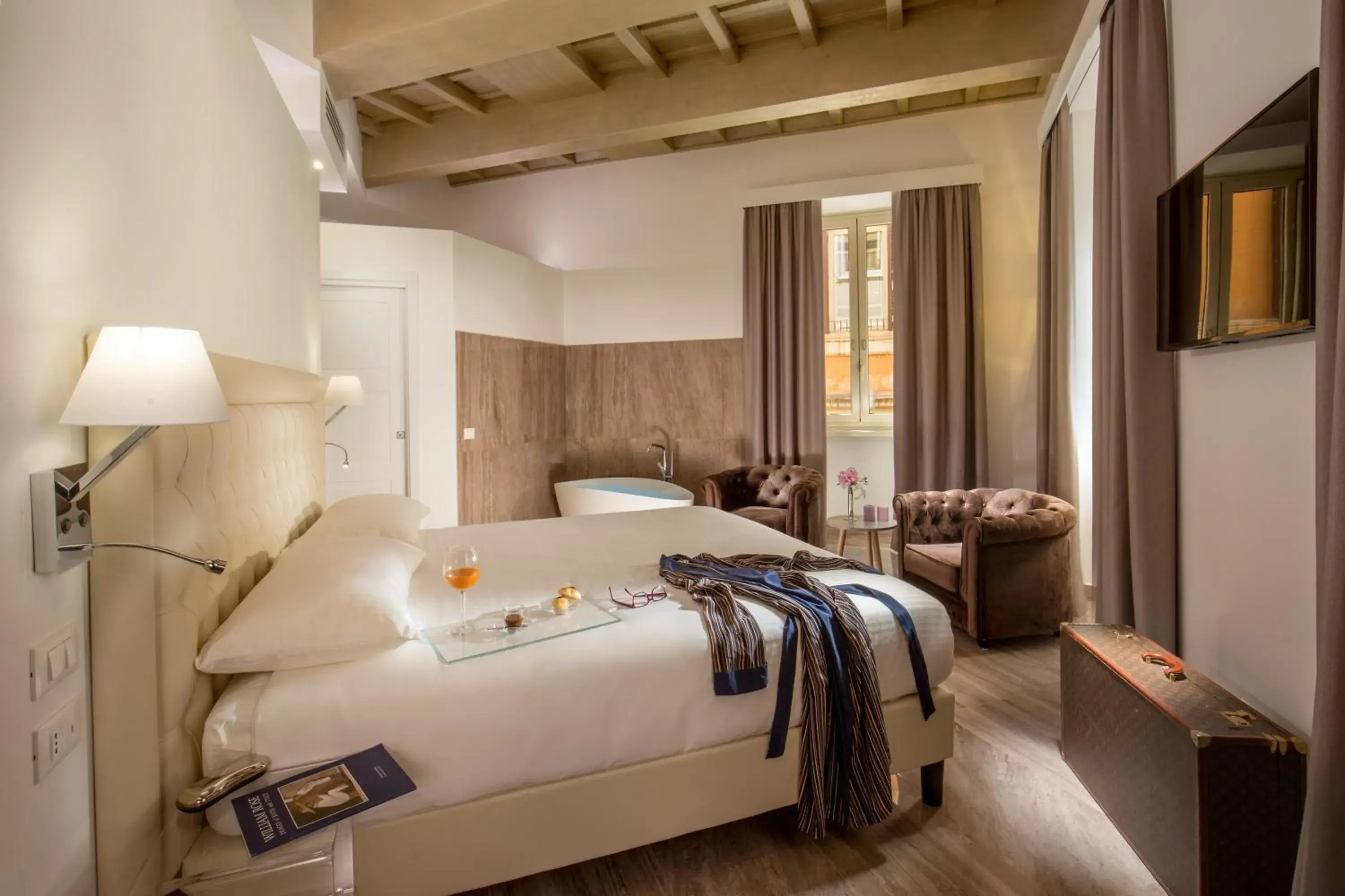 Junior Suite in GCF Luxury Suites, Guest house Junior Suite in GCF Luxury Suites, Guest house