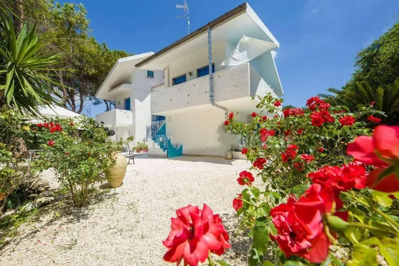 Villa - Beach Front in Suite House L'Isola Che Non C'è Villa - Beach Front in Suite House L'Isola Che Non C'è