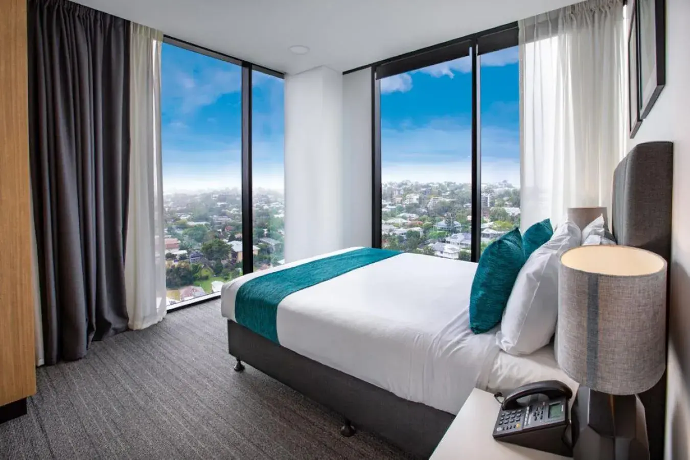 One-Bedroom City View in Essence Suites Taringa One-Bedroom City View in Essence Suites Taringa