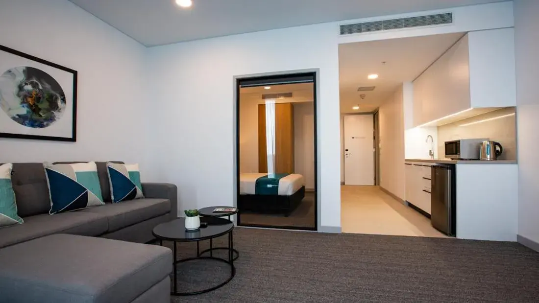 2 Bedroom Dual Key Suite King in Essence Suites Taringa 2 Bedroom Dual Key Suite King in Essence Suites Taringa