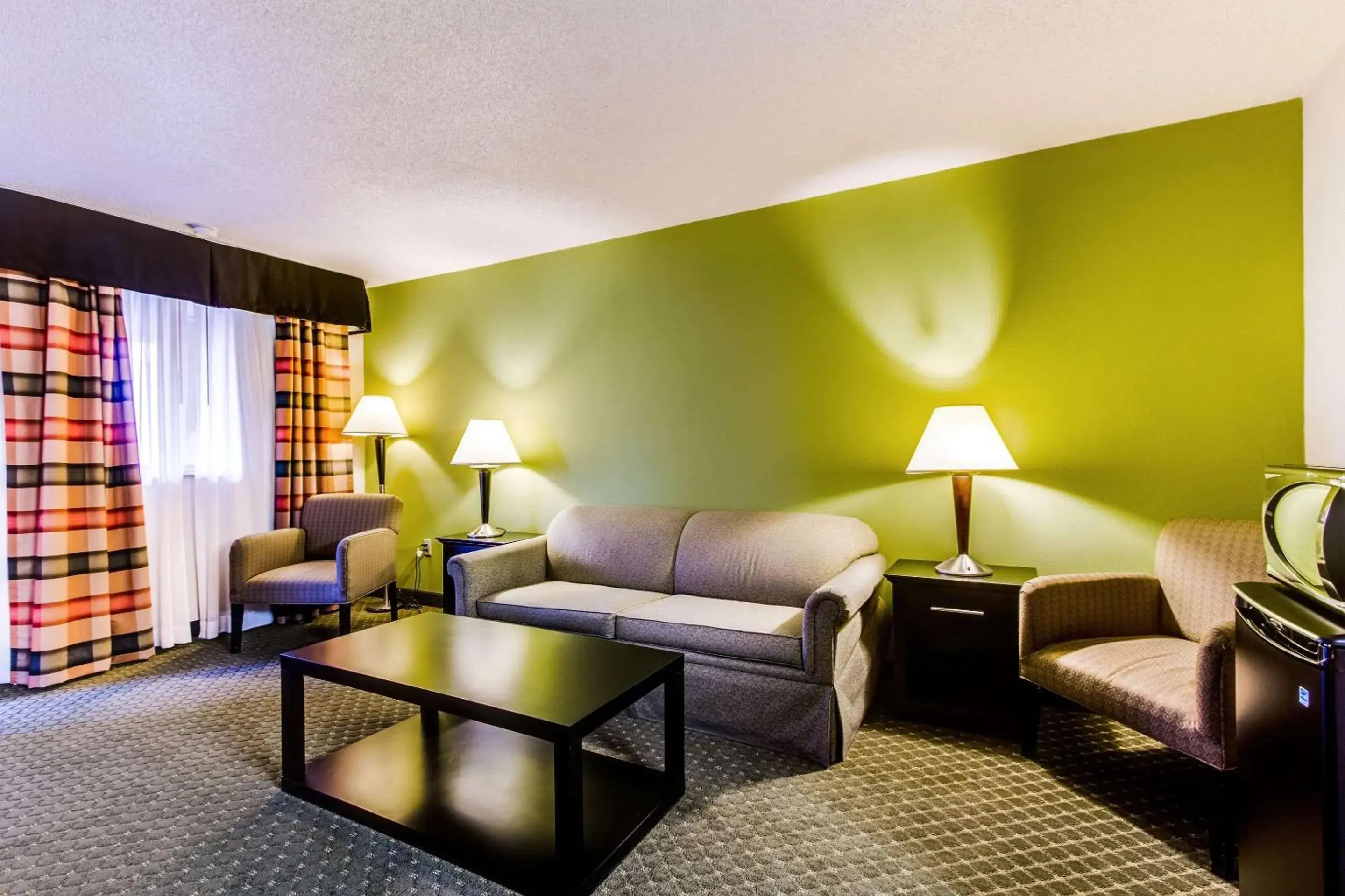 Suite with Two Double Beds- Non- Smoking in Quality Inn & Suites Moline - Quad Cities Suite with Two Double Beds- Non- Smoking in Quality Inn & Suites Moline - Quad Cities
