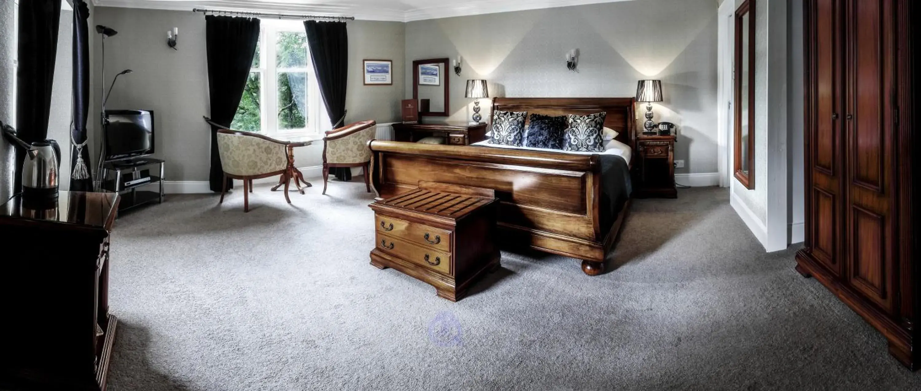 Super King Double Room in Invergarry Hotel Super King Double Room in Invergarry Hotel