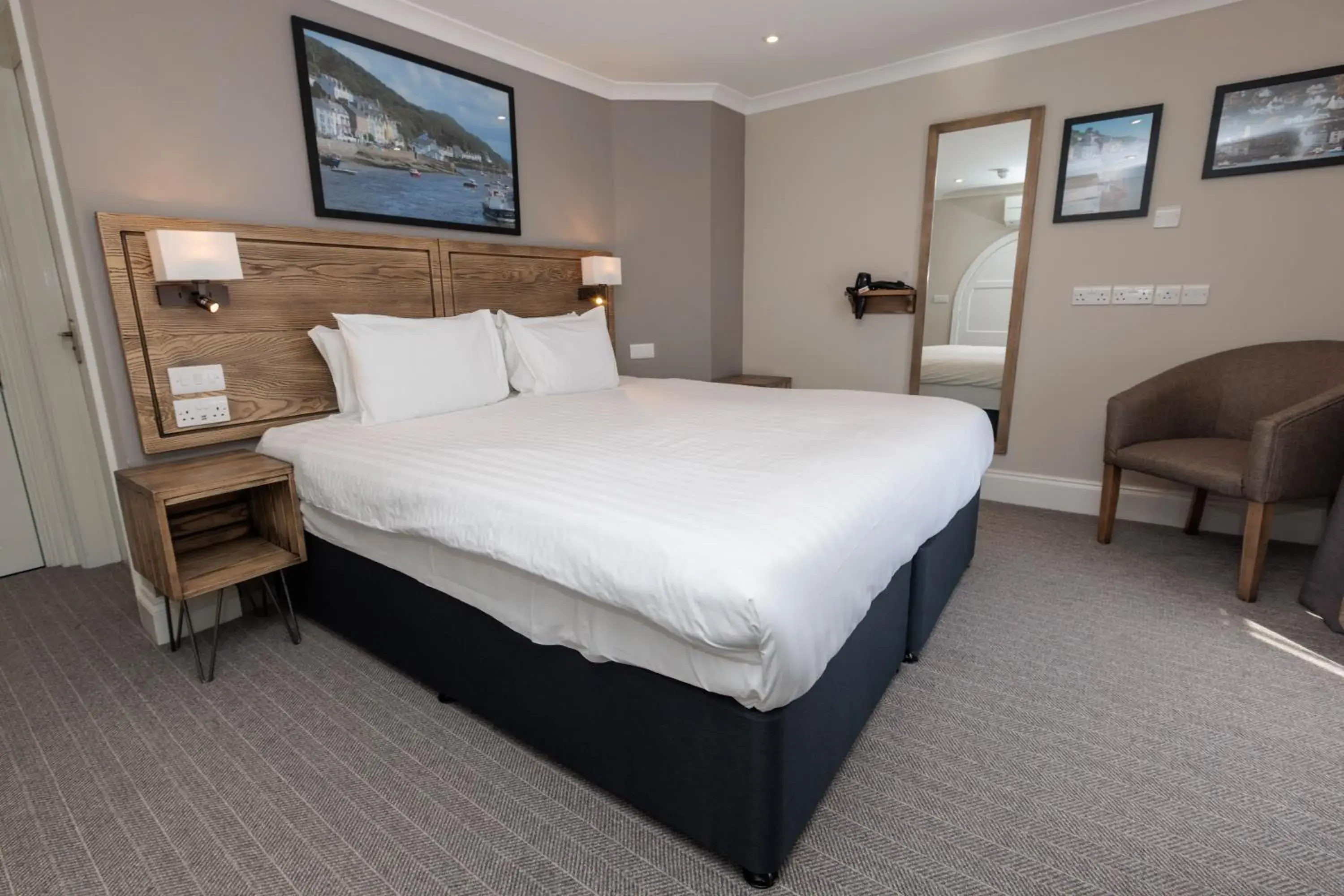 Standard Family Room in Dovey Inn Standard Family Room in Dovey Inn