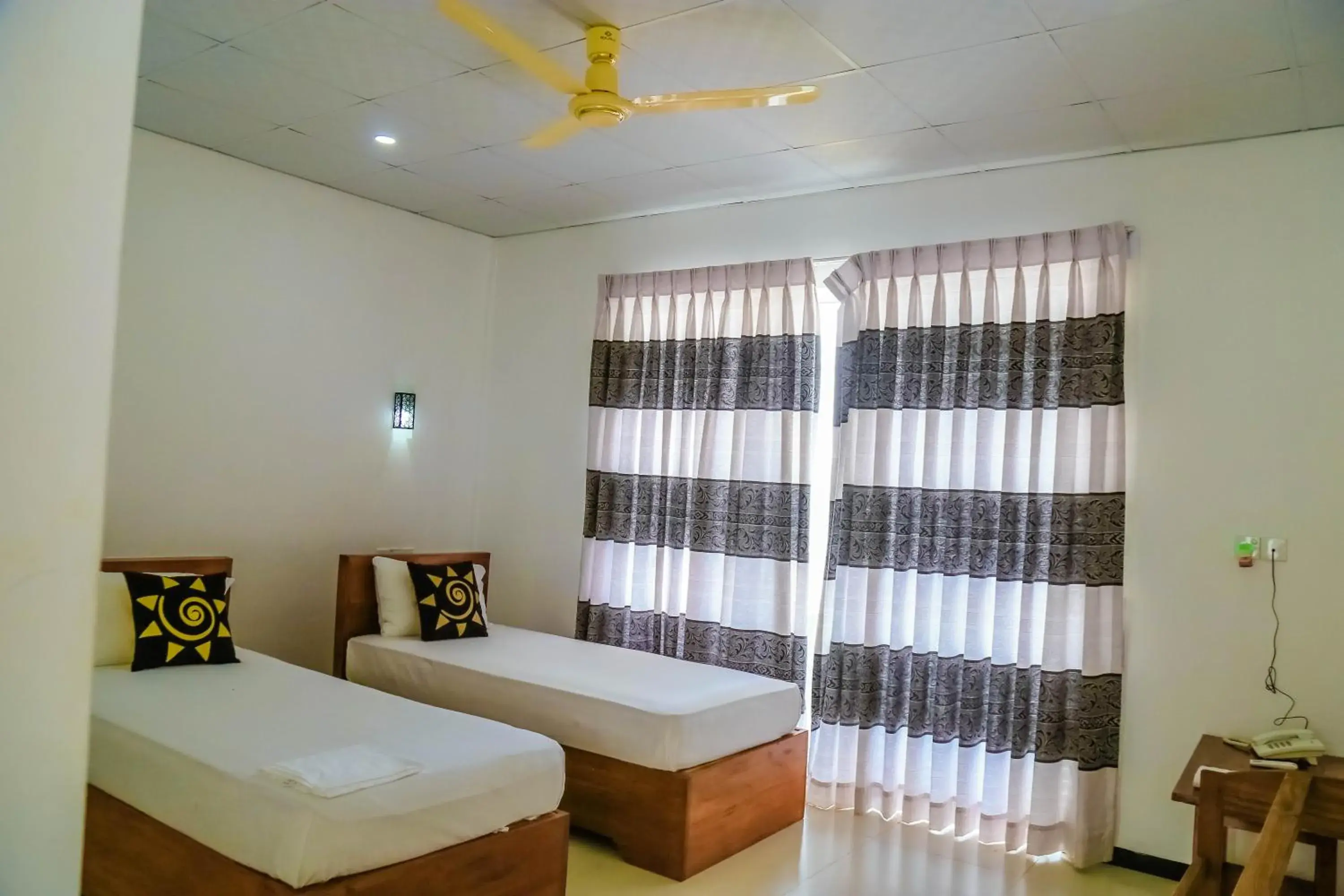 Twin Room with Pool View in Sunstar Nilaveli Twin Room with Pool View in Sunstar Nilaveli
