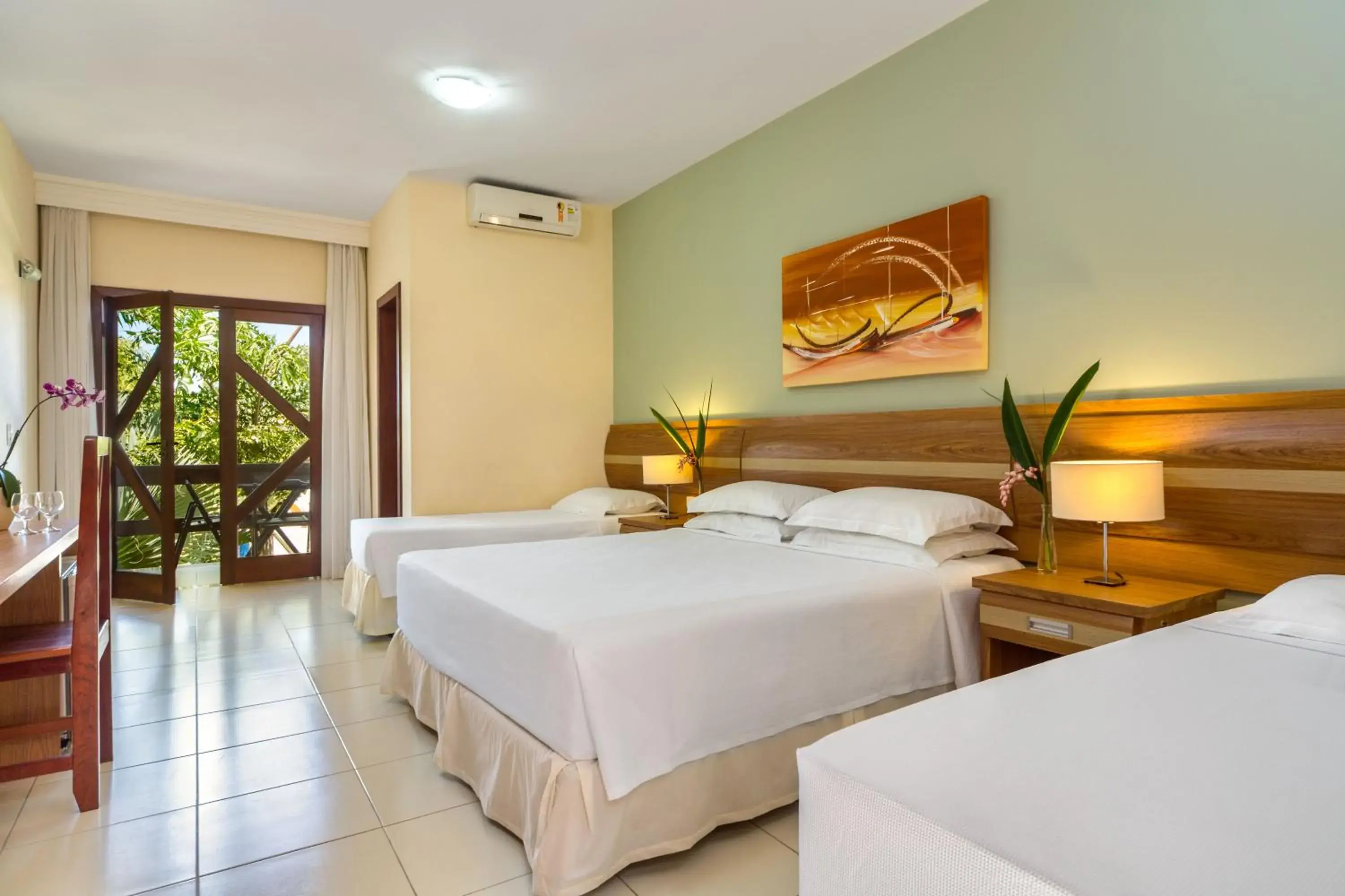 Standard Quadruple Room in Vitoria Regia Praia Hotel Standard Quadruple Room in Vitoria Regia Praia Hotel