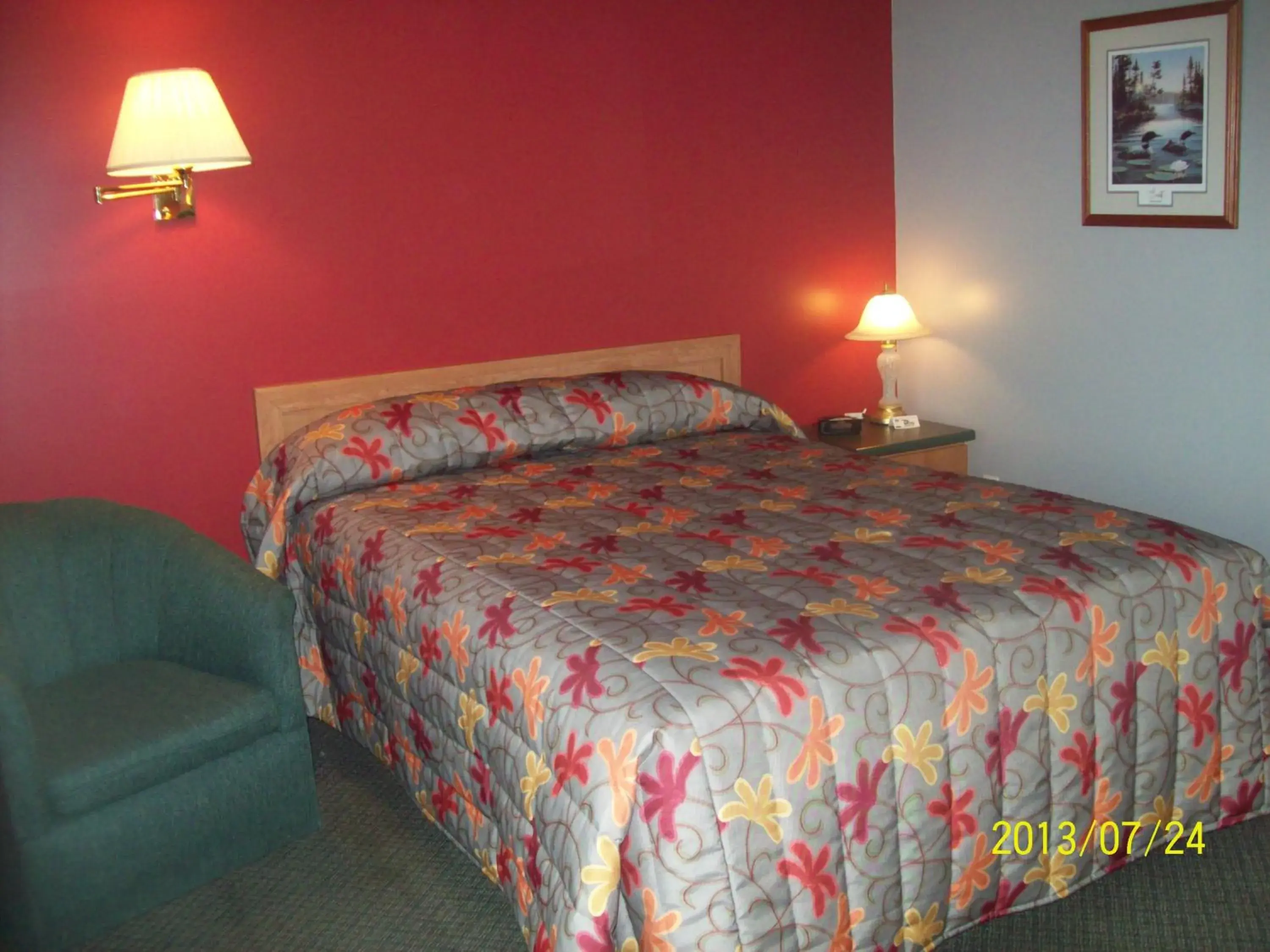 Queen Room - single occupancy in Hilltop Motel & Restaurant Queen Room - single occupancy in Hilltop Motel & Restaurant