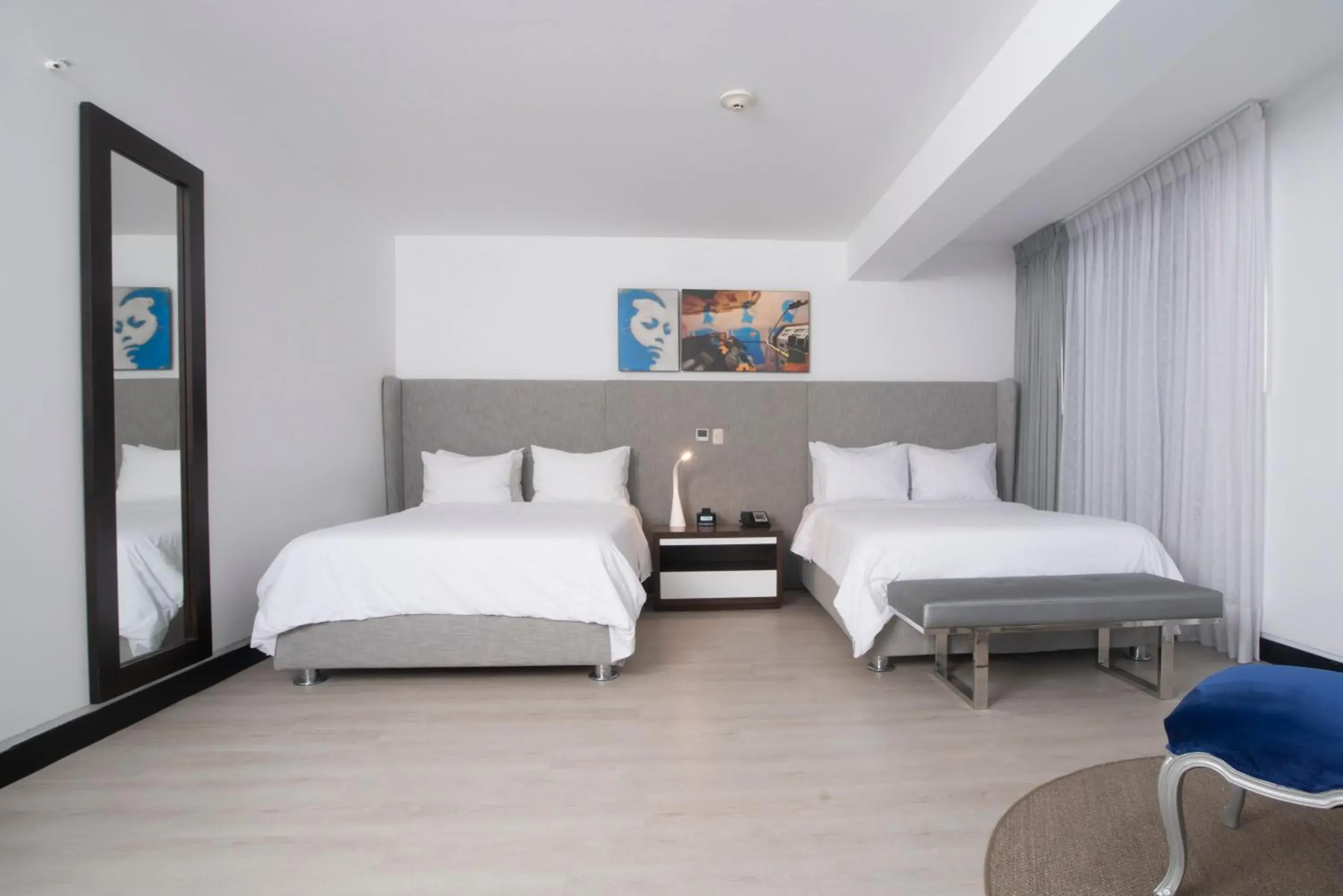 Studio Suite with Two Double Beds in Radisson Hotel Decapolis Miraflores Studio Suite with Two Double Beds in Radisson Hotel Decapolis Miraflores