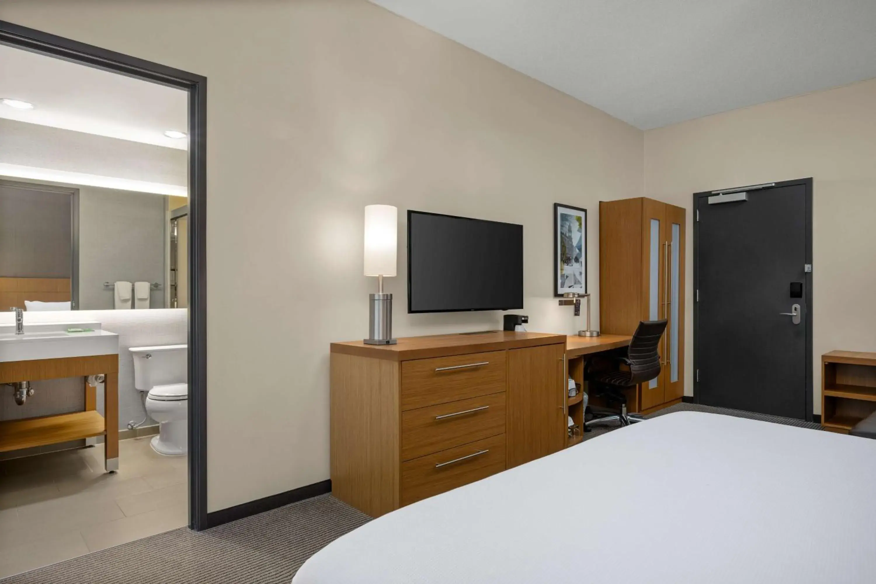 King Room - High Floor in Hyatt Place Iowa City Downtown King Room - High Floor in Hyatt Place Iowa City Downtown