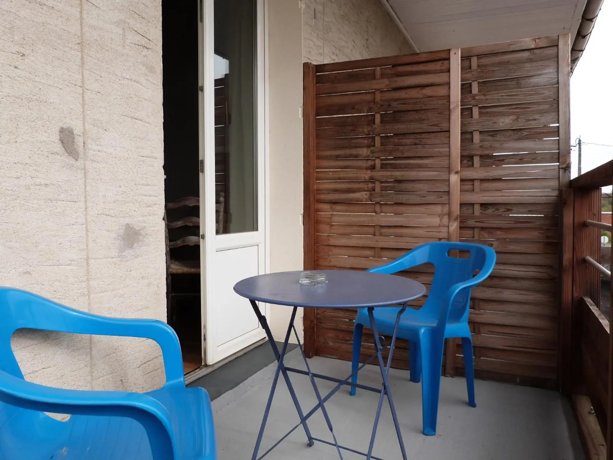 Standard Twin Room - Street Side in Logis Hôtel Restaurant La Borie Standard Twin Room - Street Side in Logis Hôtel Restaurant La Borie