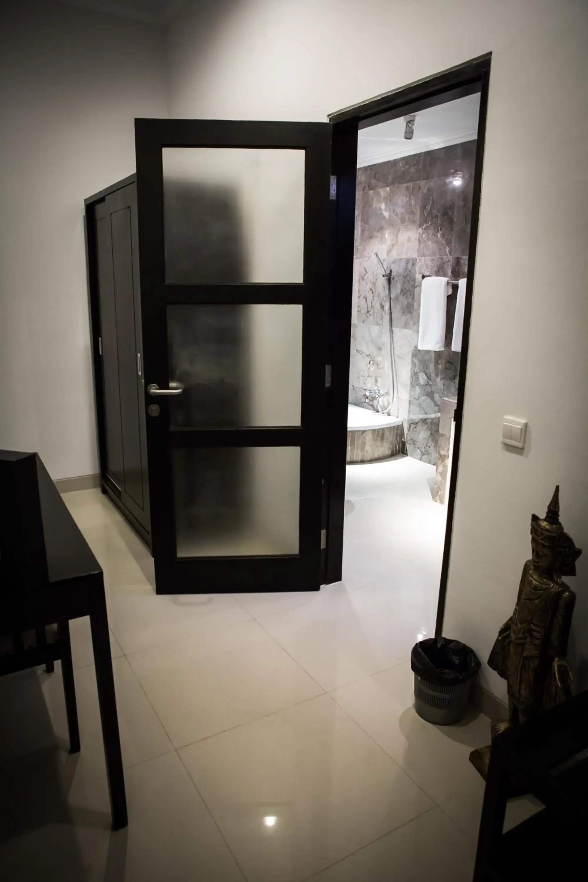 Deluxe Double Room with Sea View in Kelapa Lovina Beach Villa Deluxe Double Room with Sea View in Kelapa Lovina Beach Villa