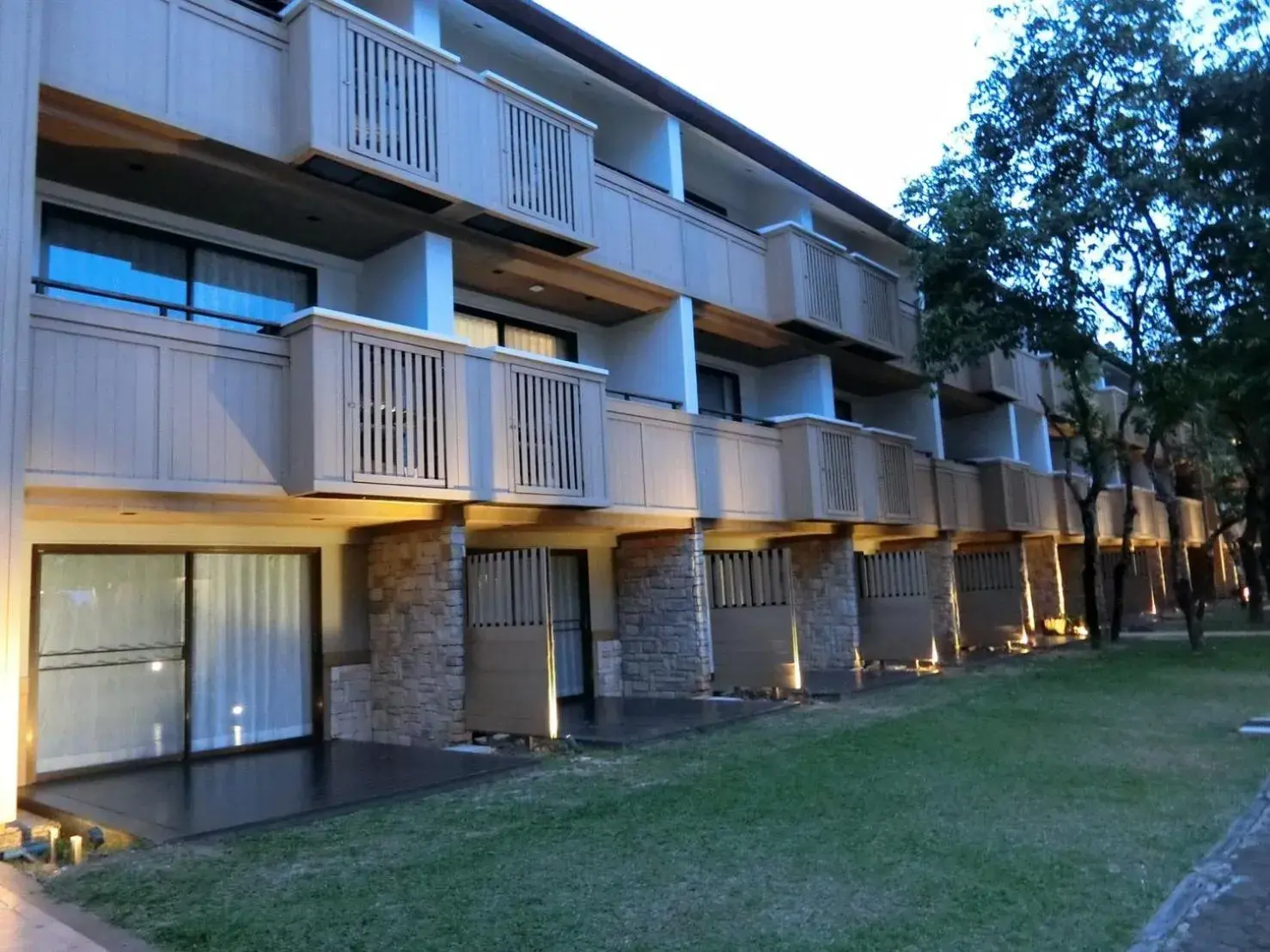 Deluxe Double or Twin Room with Garden View in DoiTung Lodge Deluxe Double or Twin Room with Garden View in DoiTung Lodge