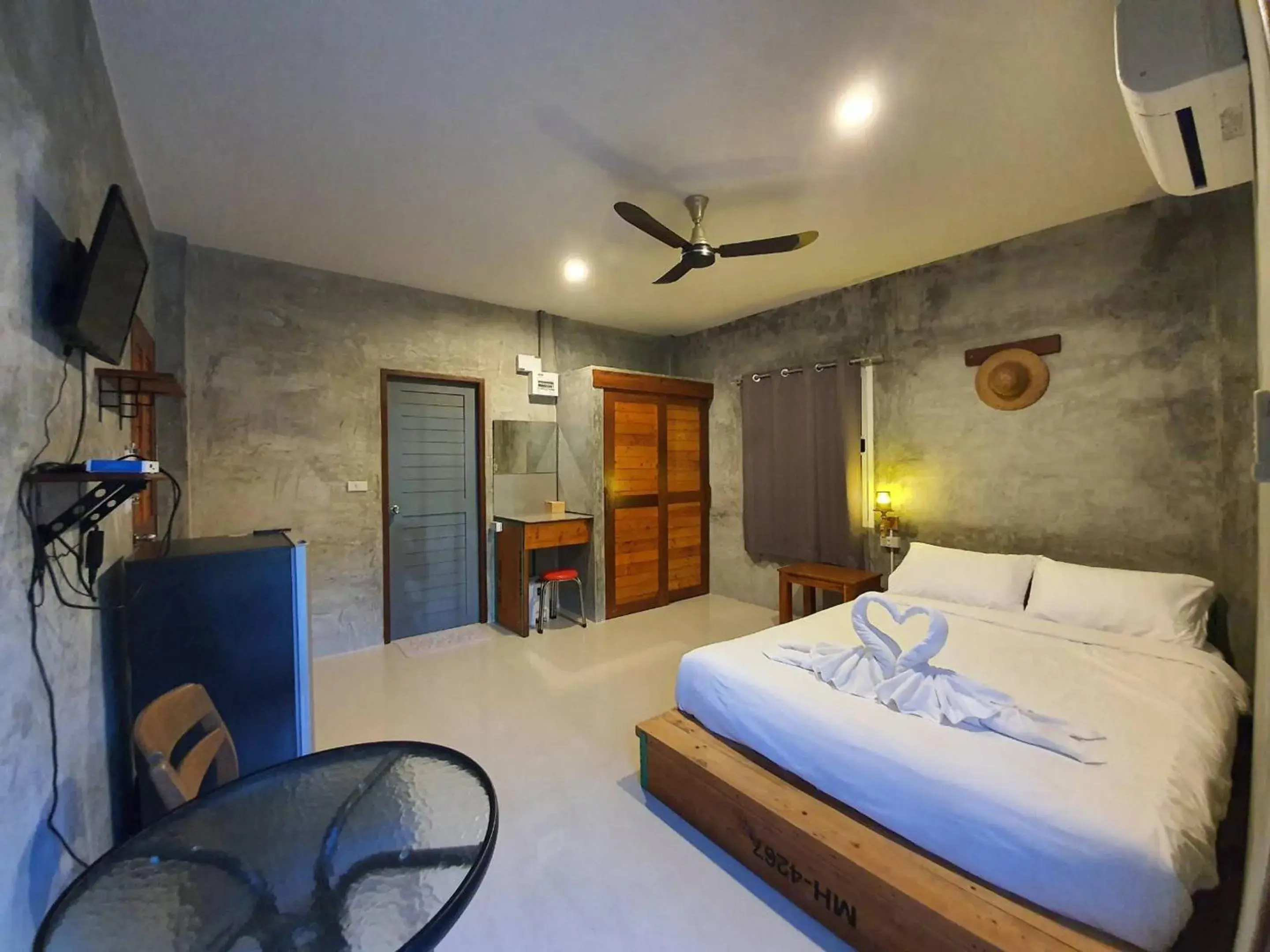 Queen Room with Garden View in Life koh tao resort Queen Room with Garden View in Life koh tao resort