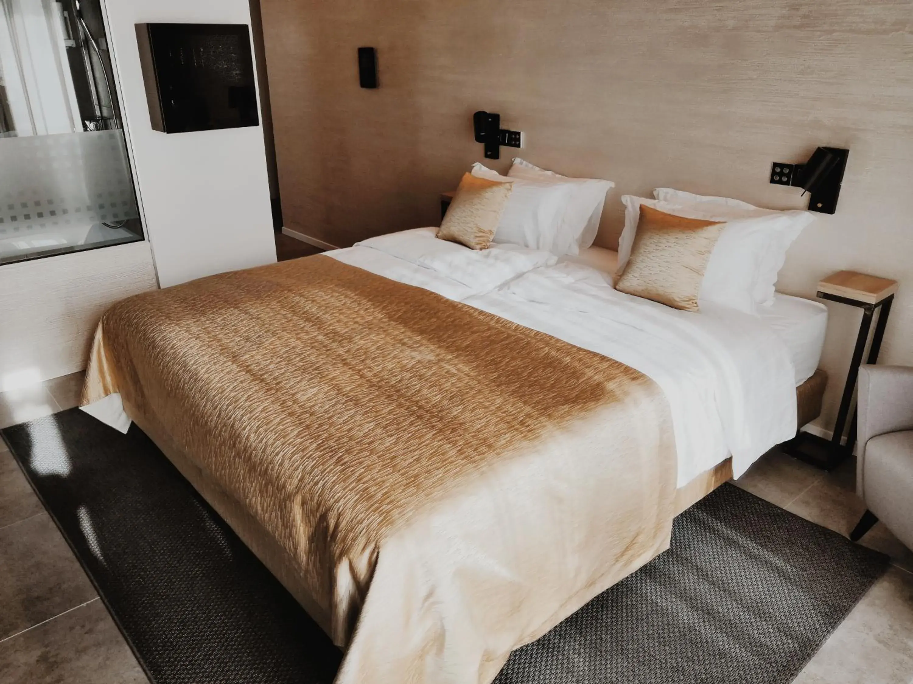 Deluxe Double Room with Balcony and Sea View in Sky Beach Aparthotel Deluxe Double Room with Balcony and Sea View in Sky Beach Aparthotel