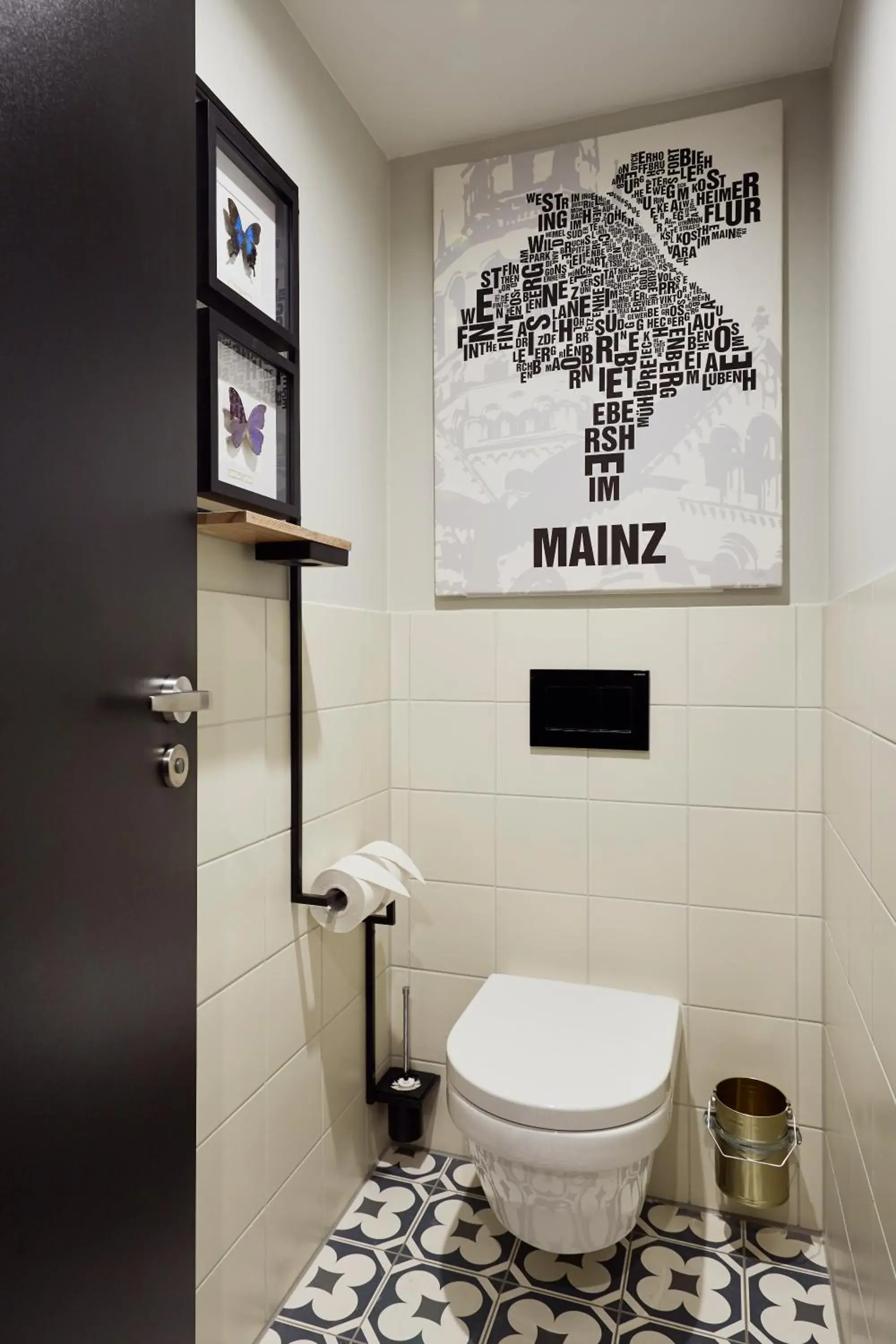 King Room in Me and All Hotel Mainz, by Hyatt King Room in Me and All Hotel Mainz, by Hyatt