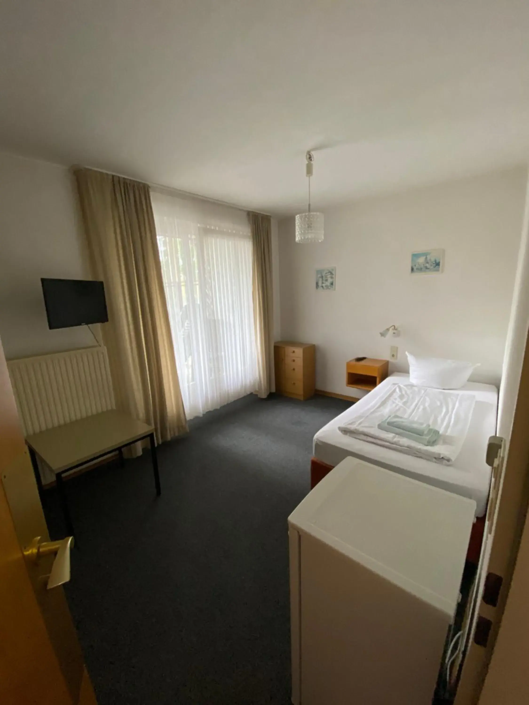 Single Room with Balcony - single occupancy in Hotel Seehaus Single Room with Balcony - single occupancy in Hotel Seehaus