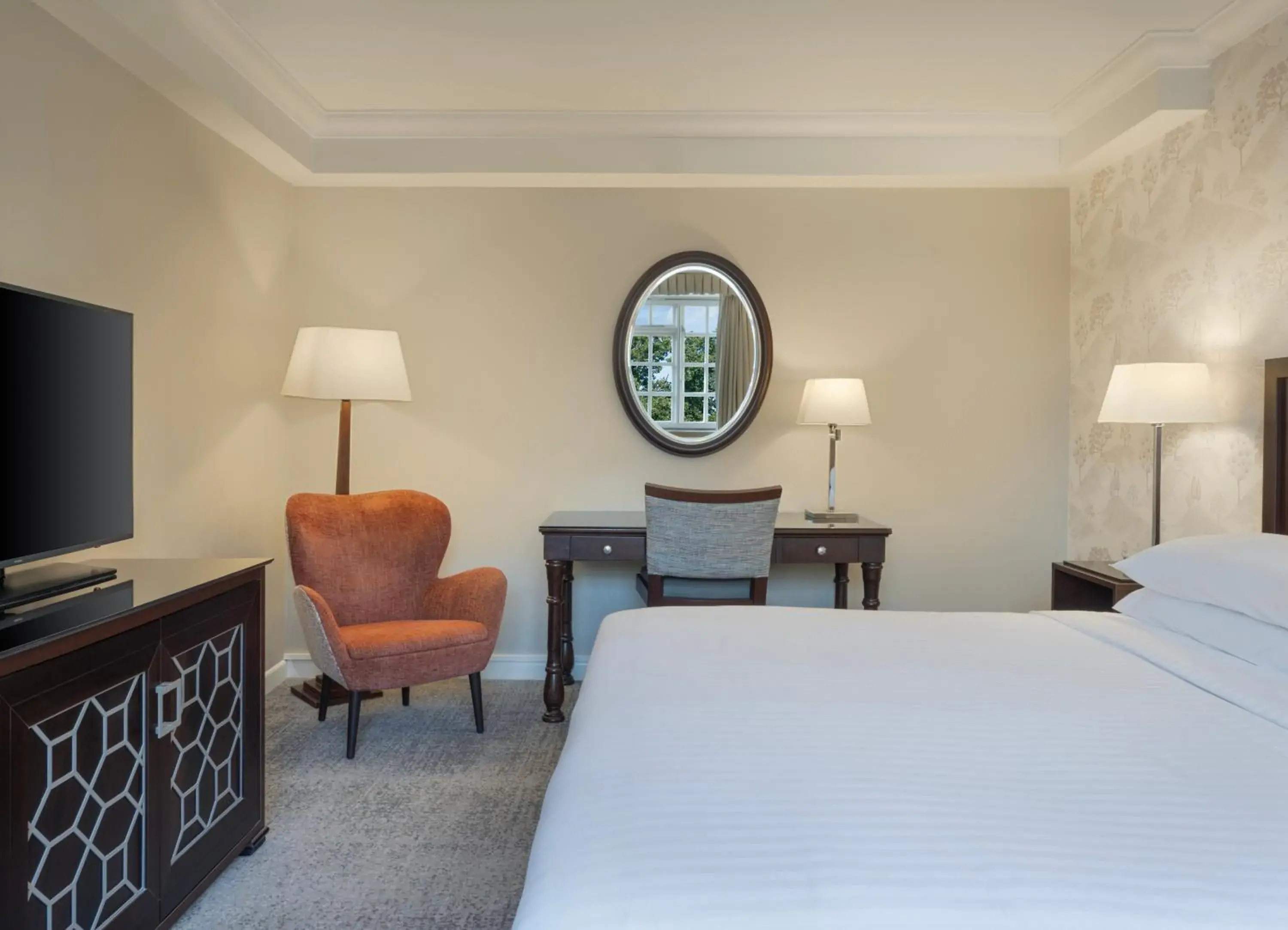 One-Bedroom King Suite with Sofa Bed in Delta Hotels by Marriott St Pierre Country Club One-Bedroom King Suite with Sofa Bed in Delta Hotels by Marriott St Pierre Country Club