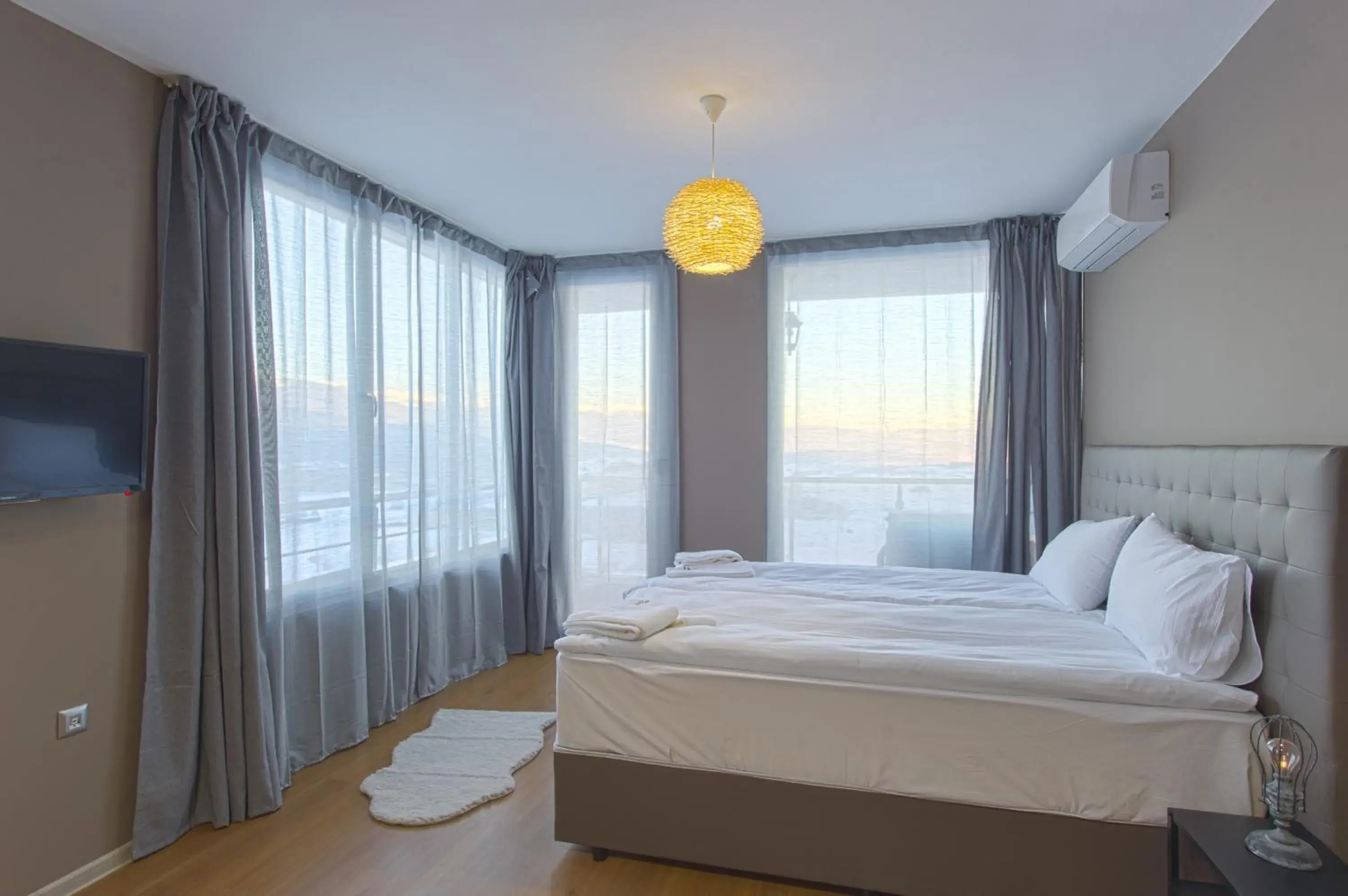 One-Bedroom Apartment with 4 Beds and Free Spa Access - Annex Building in Cornelia Deluxe Residence One-Bedroom Apartment with 4 Beds and Free Spa Access - Annex Building in Cornelia Deluxe Residence