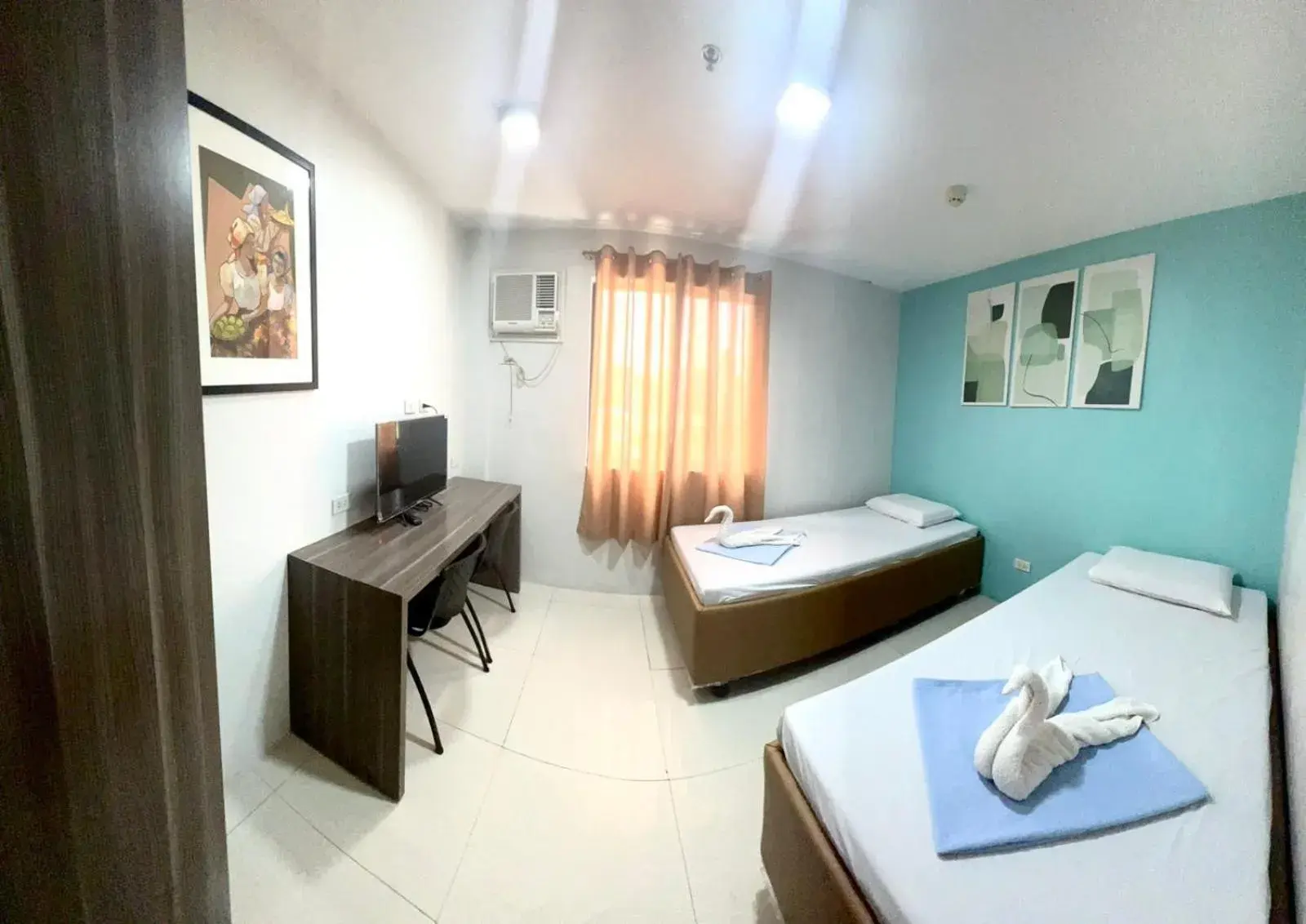 Standard Twin Room in RF Suites Standard Twin Room in RF Suites